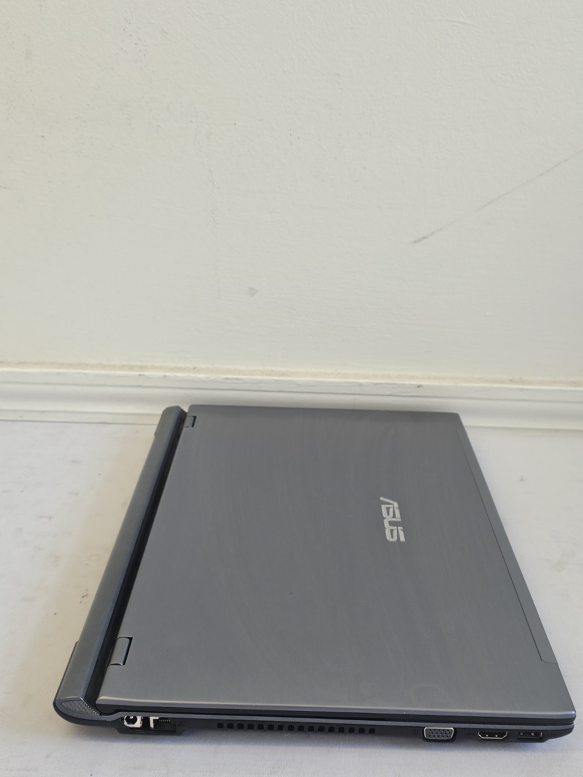 ASUS U56E-BBL6 Laptop – i5-2430m – 6GB RAM – 640GB HDD – NO BATT – Win 10 – READ
