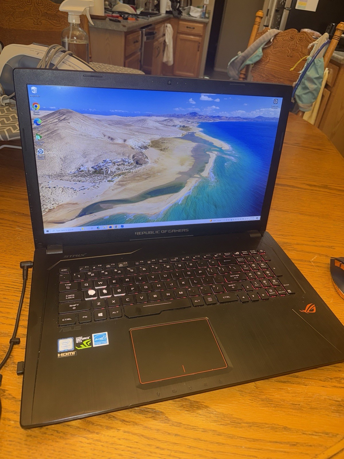 ASUS ROG Strix 17″+ Gaming Laptop i7 GTX Windows 10 Black/Red HDMI
