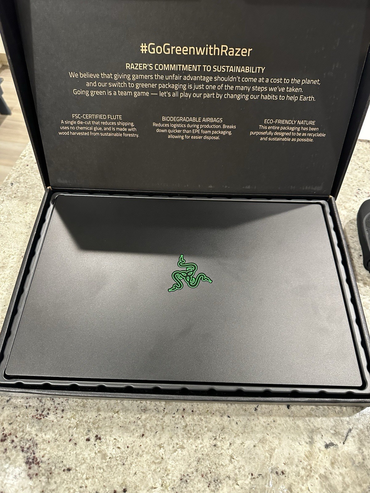 Razer Blade 15 Advanced 15.6″ 4K Touch i9-11900H 32GB 1TB RTX 3080