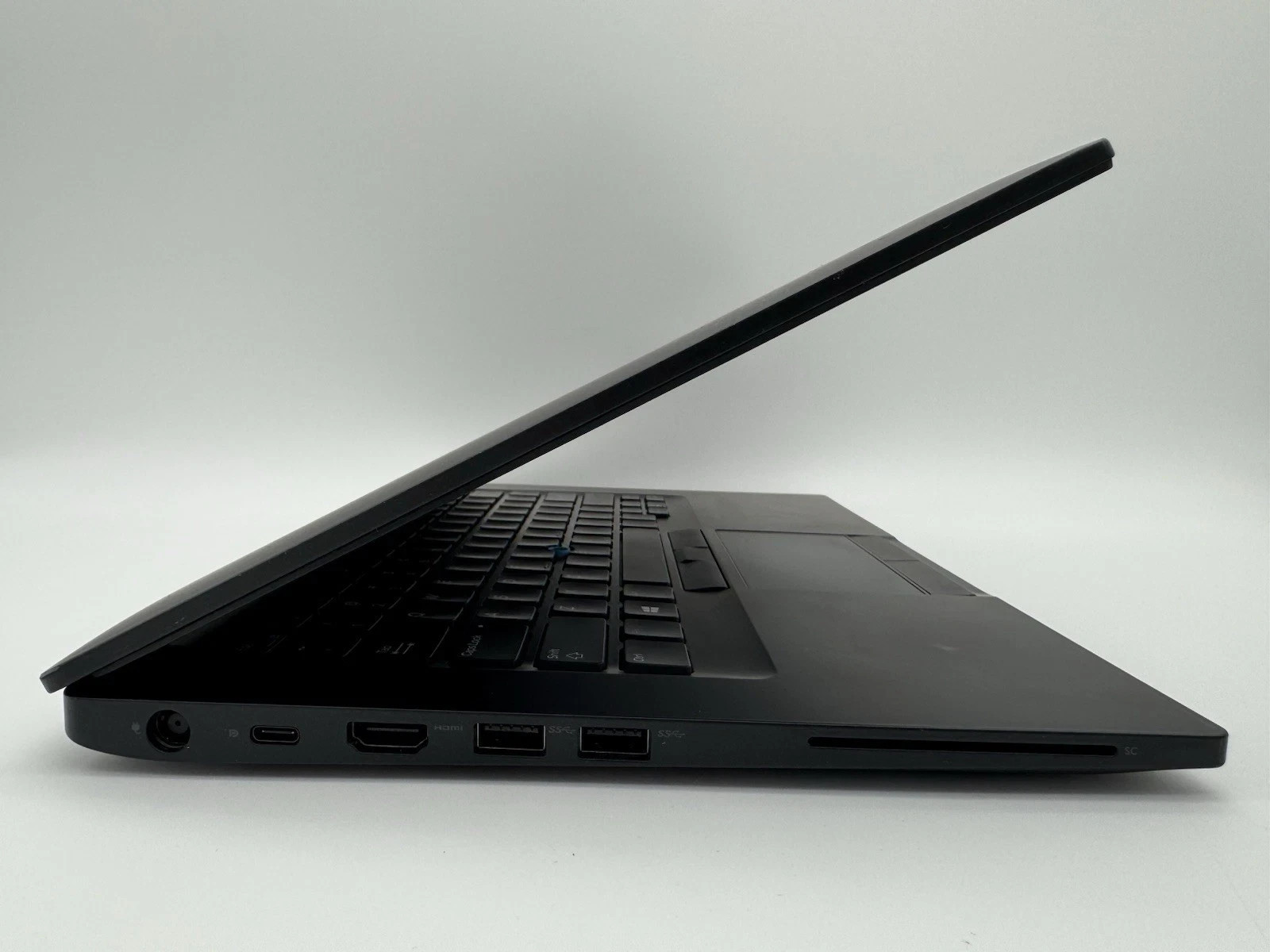 Dell Latitude 7480 14″ FHD i7-6600U 32GB RAM 1TB NVMe SSD Win 11 Pro Laptop