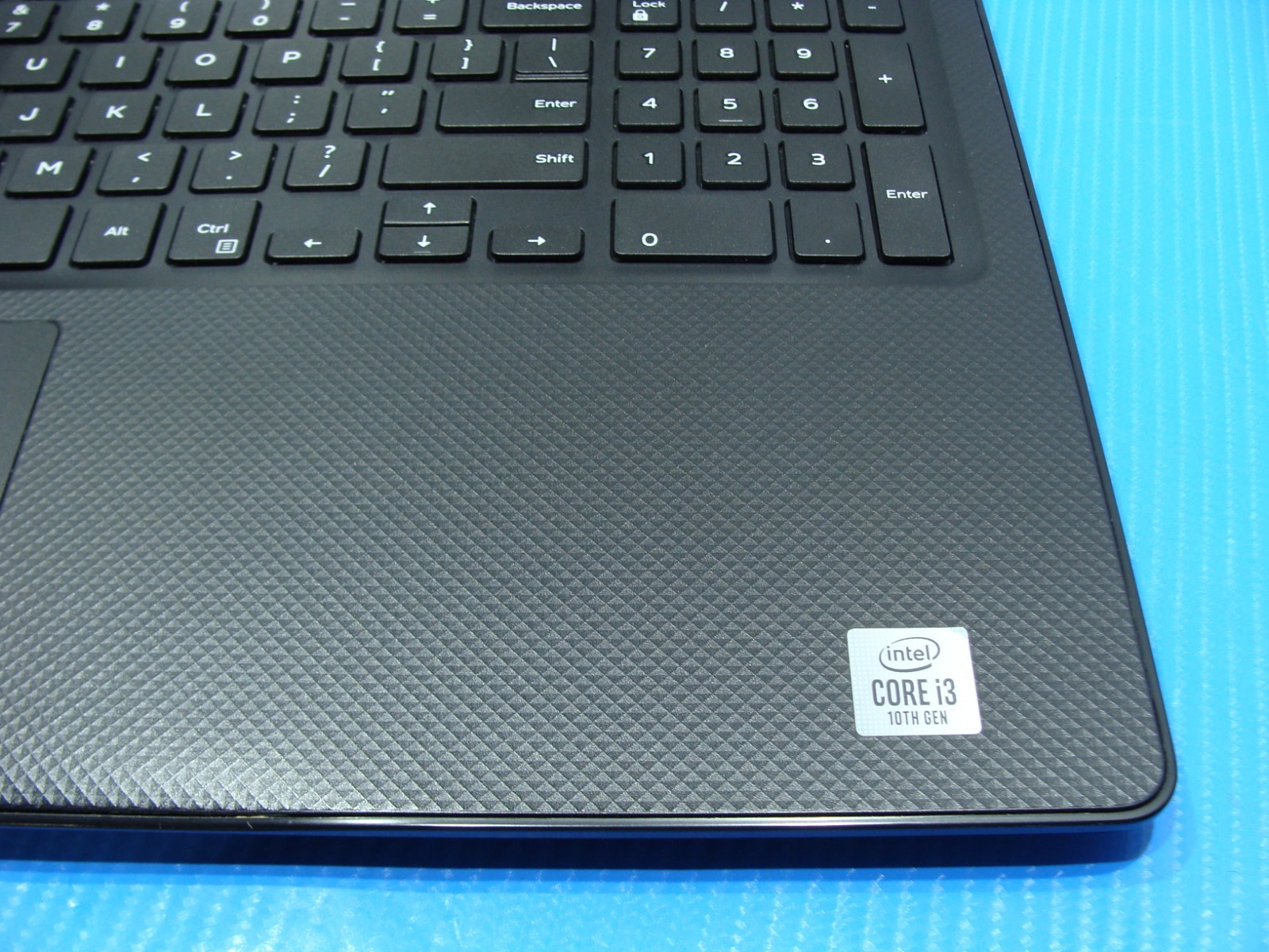 Dell Vostro 3590 15.6″ HD Core i3-10110U 2.1GHz 4GB 128GB SSD Win11Home +Charger