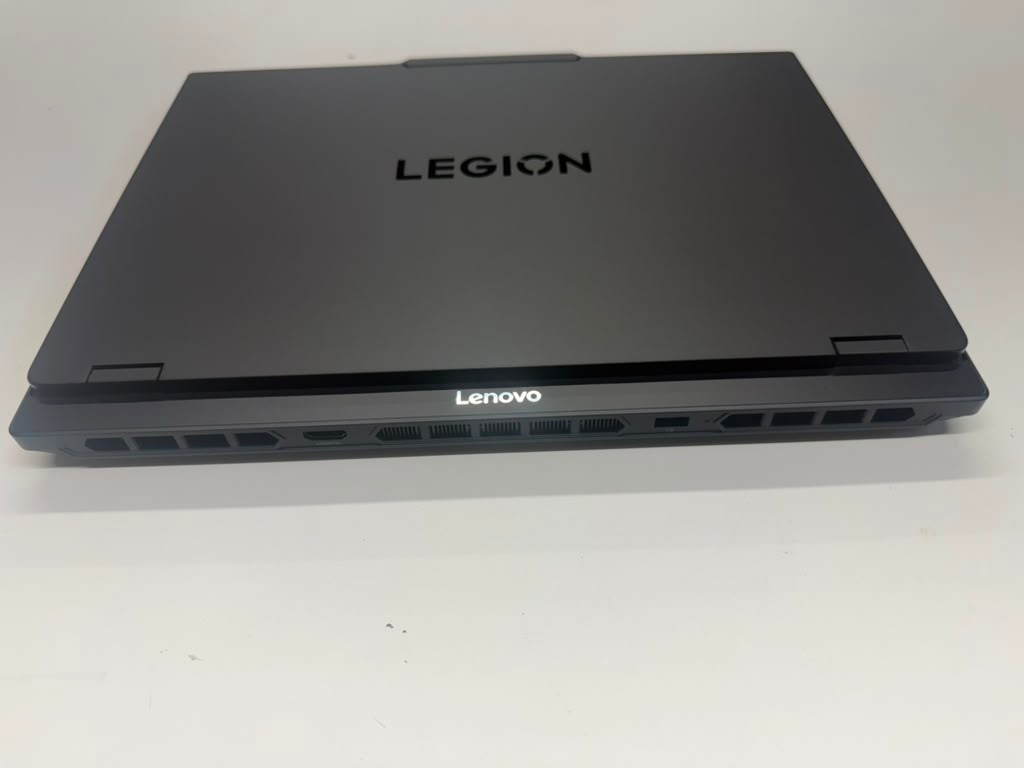 Lenovo Legion 5 15IRX10 i7-14700HX, 20C (8P + 12E) / 28T, P-core 2.1 / 5.5GHz