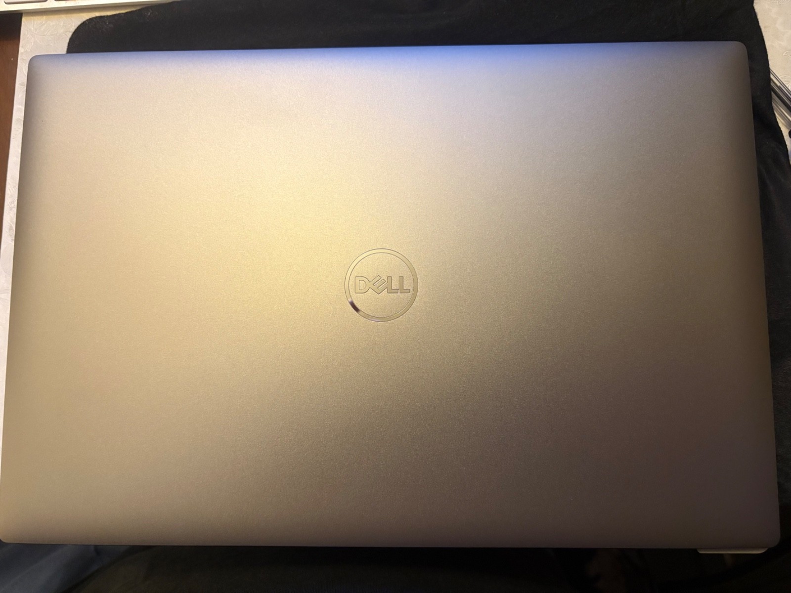 Dell Precision 5480: Core i7-13800H; 32GB RAM; 256GB SSD; Iris Xe Graphics Only
