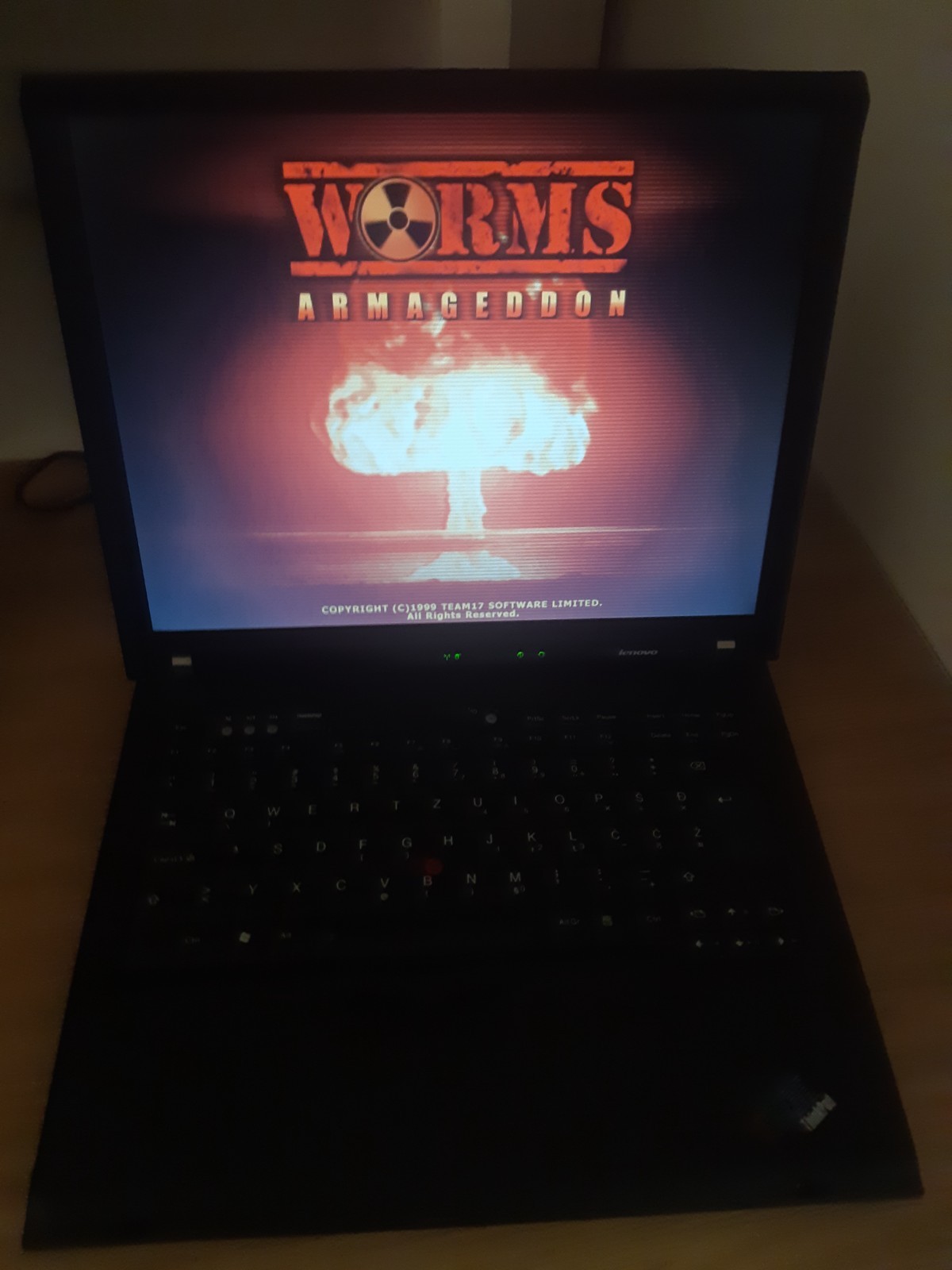 IBM ThinkPad R60 15″ Windows 7 Ultimate Core 2 Duo T5500