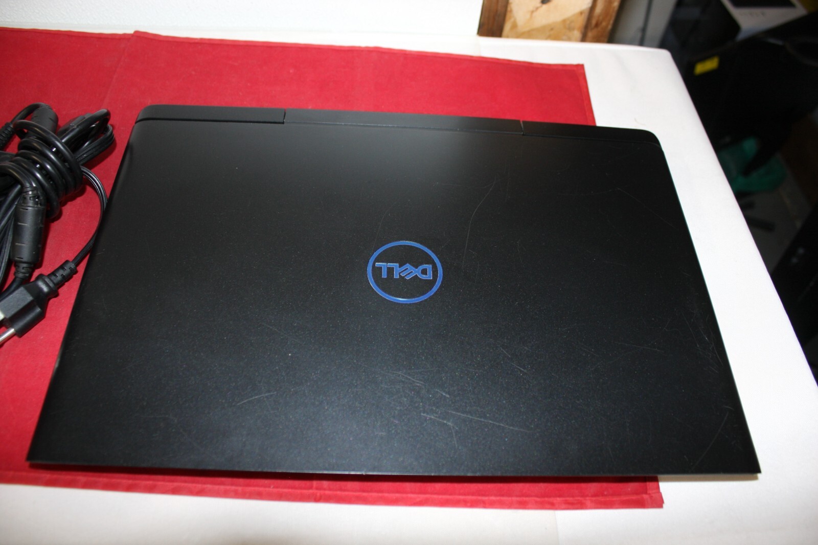 Dell G7 15 7588 2.2GHz Core i7-8750H 16GB RAM 128GB SDD 1TB HDD GTX 1060 W/Max Q
