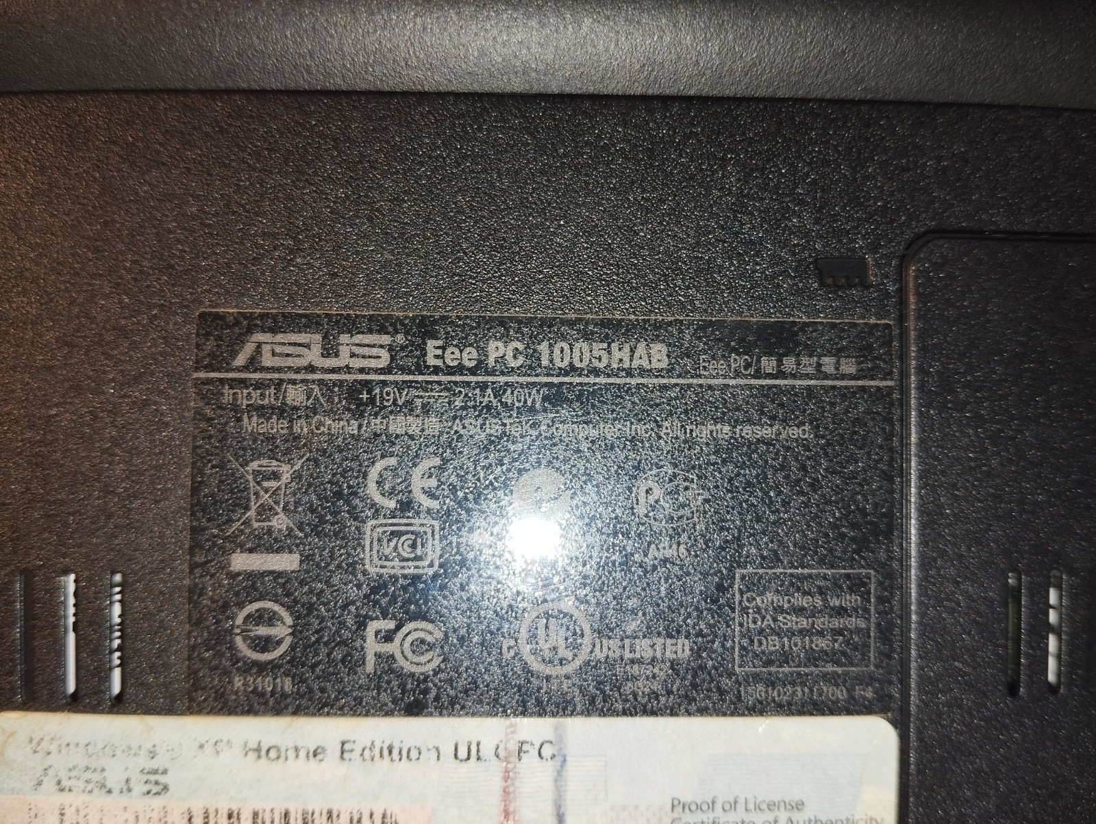 ASUS Eee PC MINI NOTEBOOK 1005HAB BLACK 1G DDR2 ATOM270 WIFI CAMERA WINXP Good