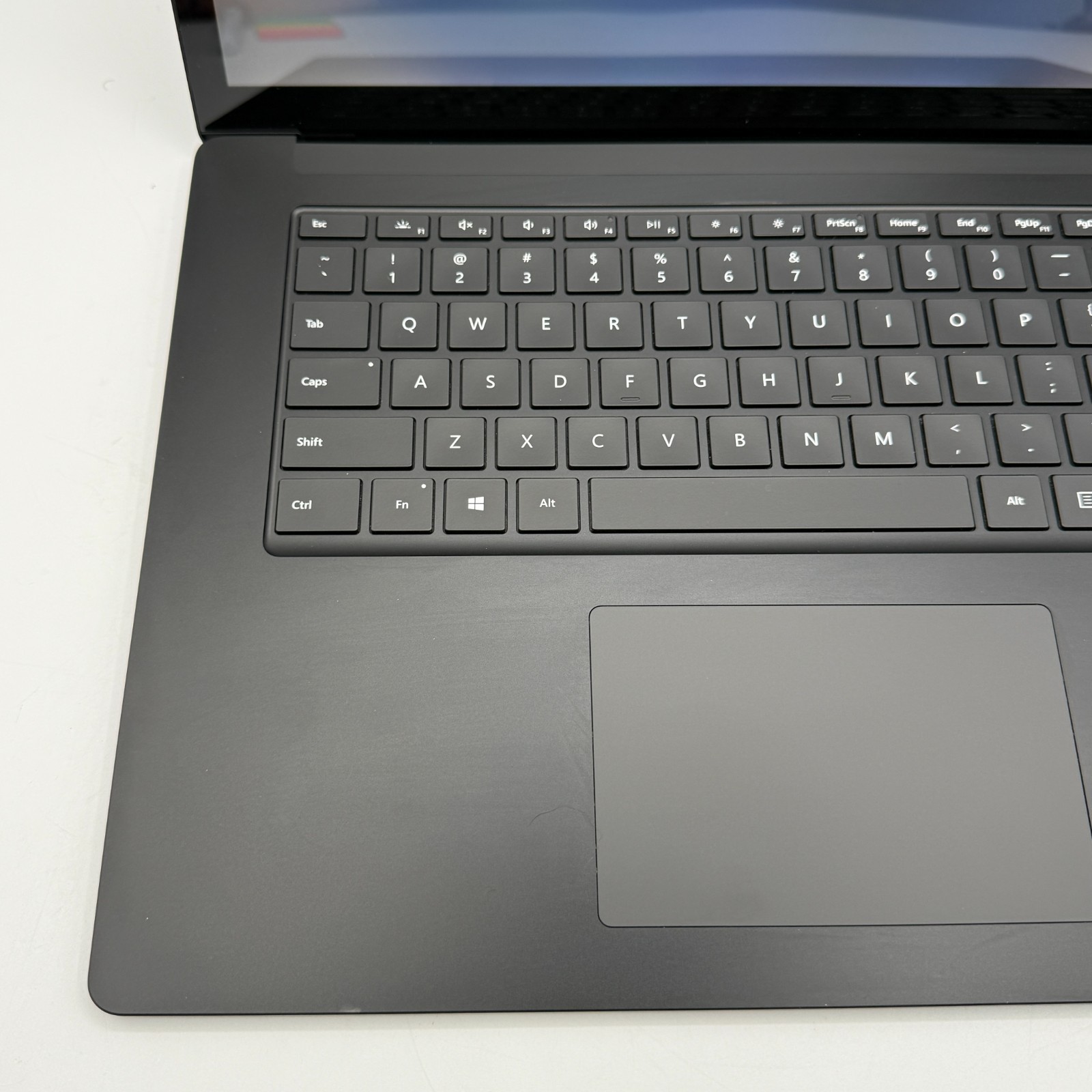 Microsoft Surface Laptop 3 15″ i7-1065G7 32GB RAM 1TB SSD Winвdows 11 Pro Black