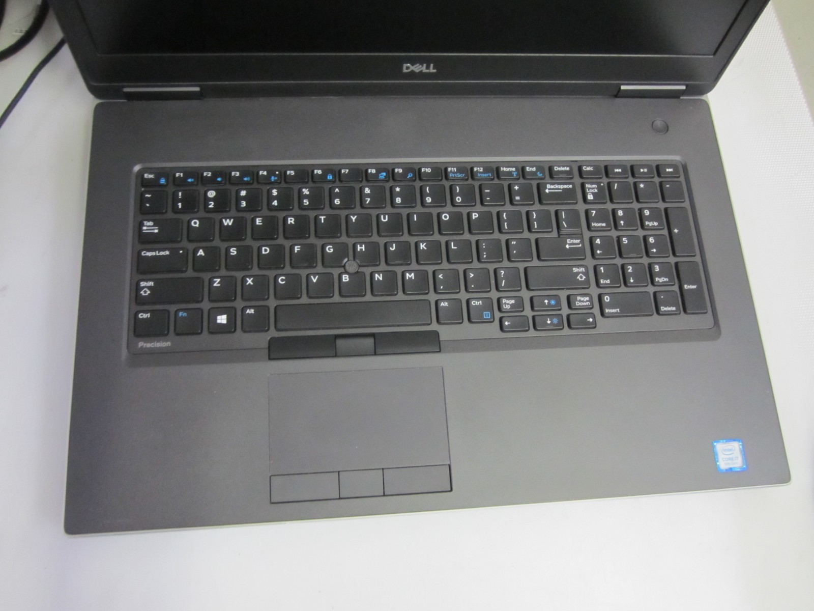 Dell Precision 7740 i7 9850H, 32GB, 2.60GHz 512gb M2SSD UBUNTU LAPTOP + AC