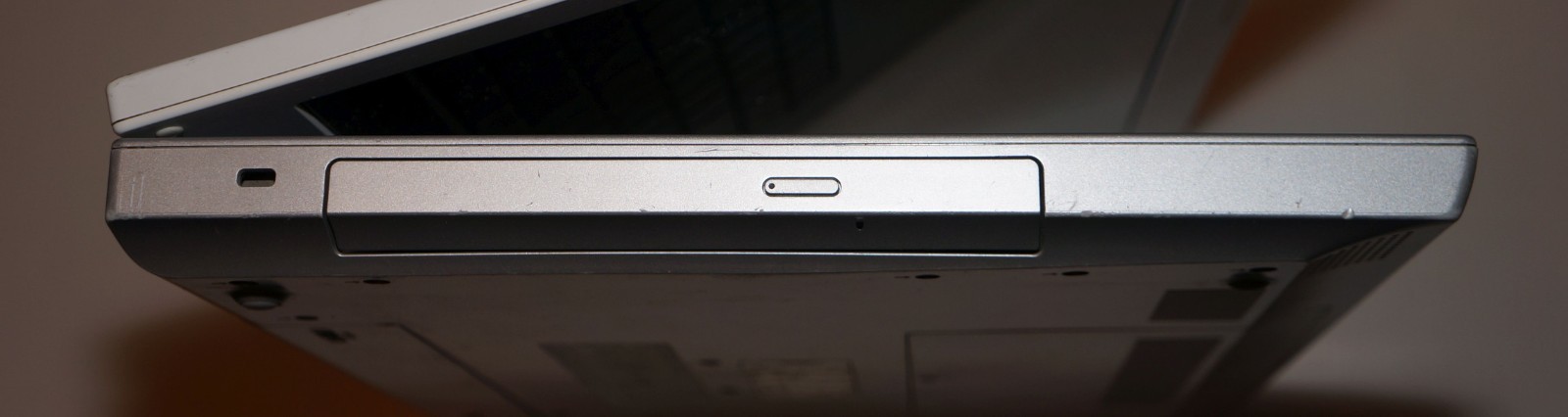 Sony Vaio VGN-N130G PCG-7T1L 512MB ram 80GB hdd 1.6ghz Core Duo Tested README