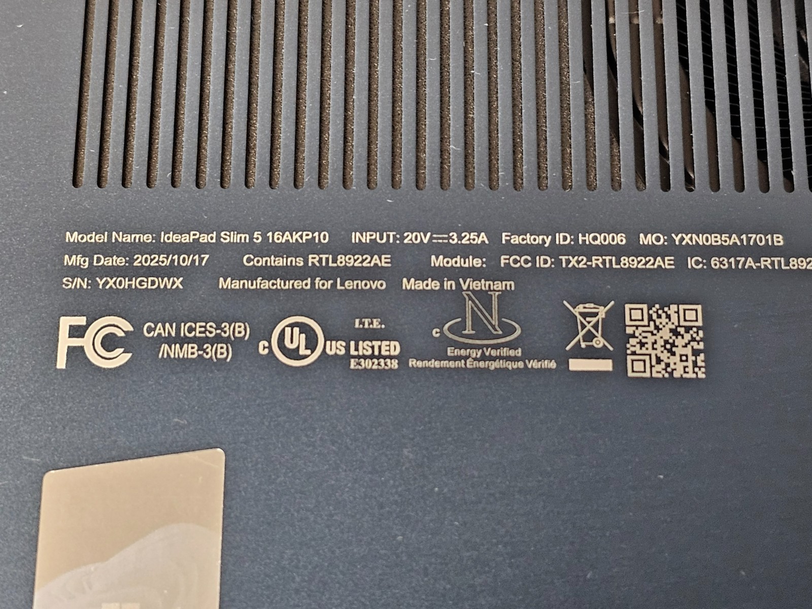 LENOVO IdeaPad 5 2-in-1 16AKP10, AMD Ryzen AI 7 350, 16 GB RAM, 1 TB NVMe SSD