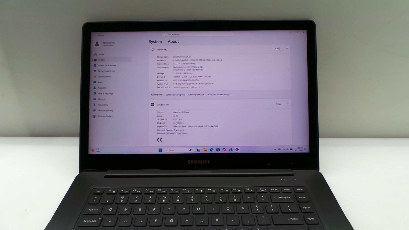 Samsung Notebook NP940Z5L | 15.6″ | i7-6700HQ | 8GB 256GB SSD | Touchscreen