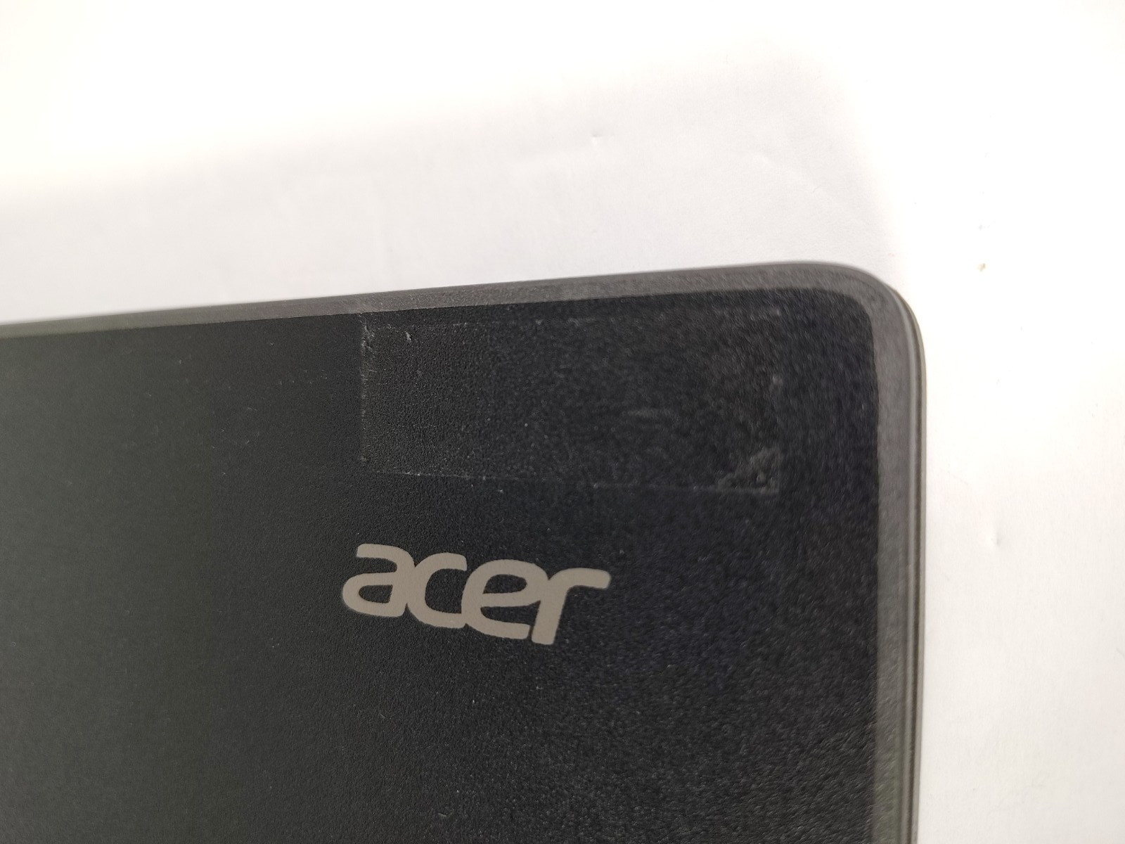 Acer TravelMate B3 B311-31 Laptop PC Computer Windows 11 – Damaged Screen AS-IS