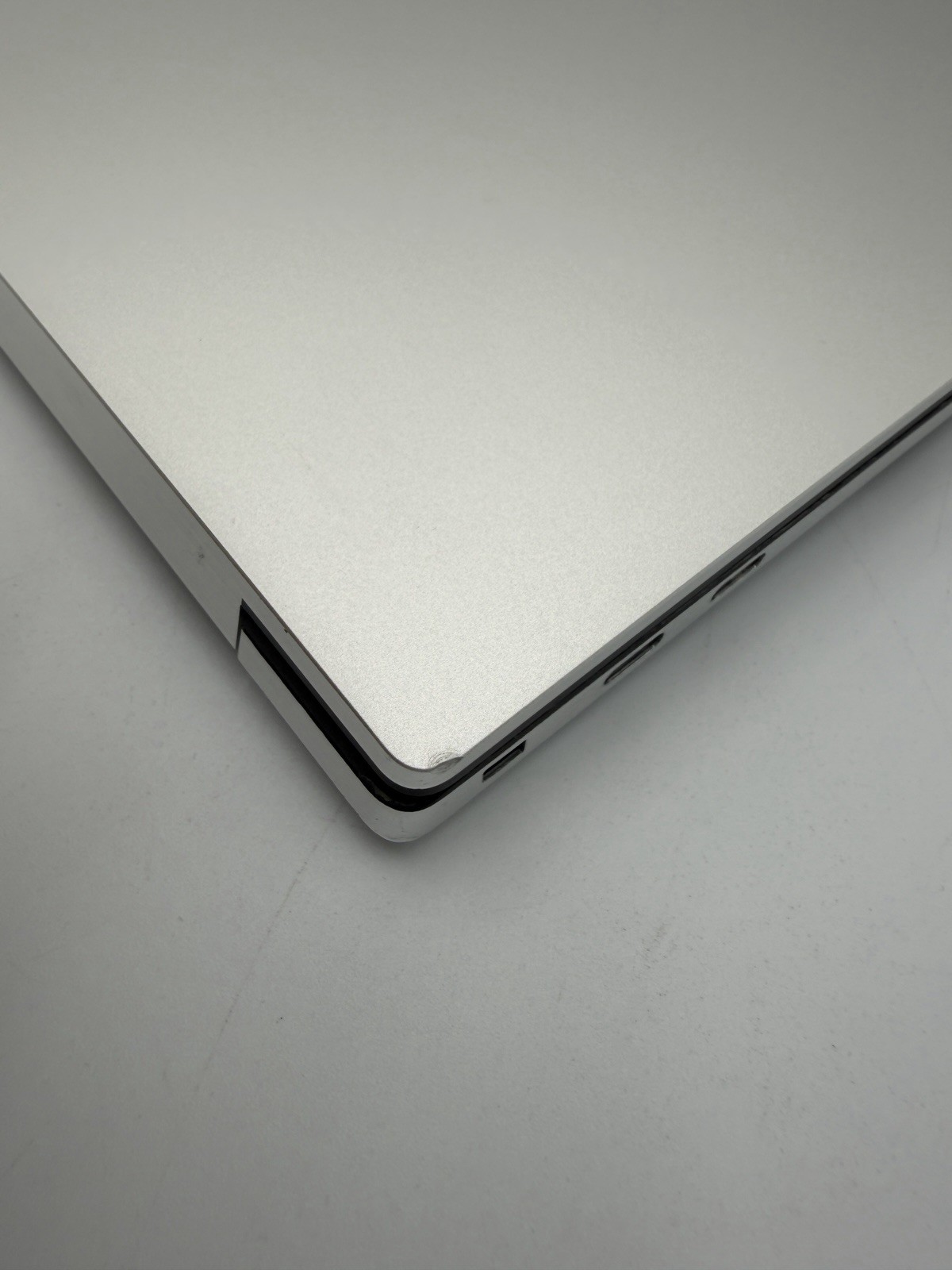 Dell XPS 15 9520 15.7″ Intel i7-12700H 32GB 1TB SSD RTX 3050 Ships Today !