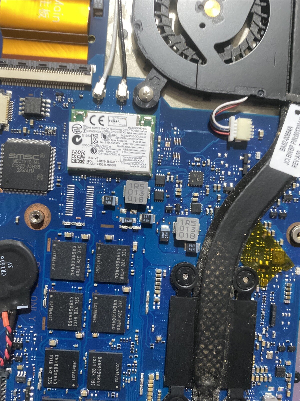 Samsung NP915S3G AMD A6-1450@1.40GHz 8GB RAM NO DRIVES PARTS Only No Screen