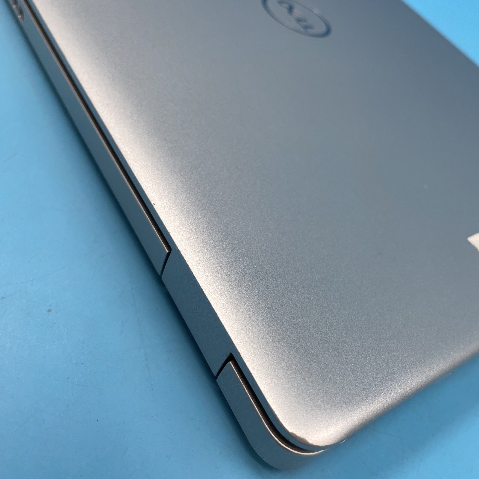 Dell Inspiron 5493 | i5-1035G1 | 8GB RAM | 256GB SSD | WIN 11 PRO | 79% BATT