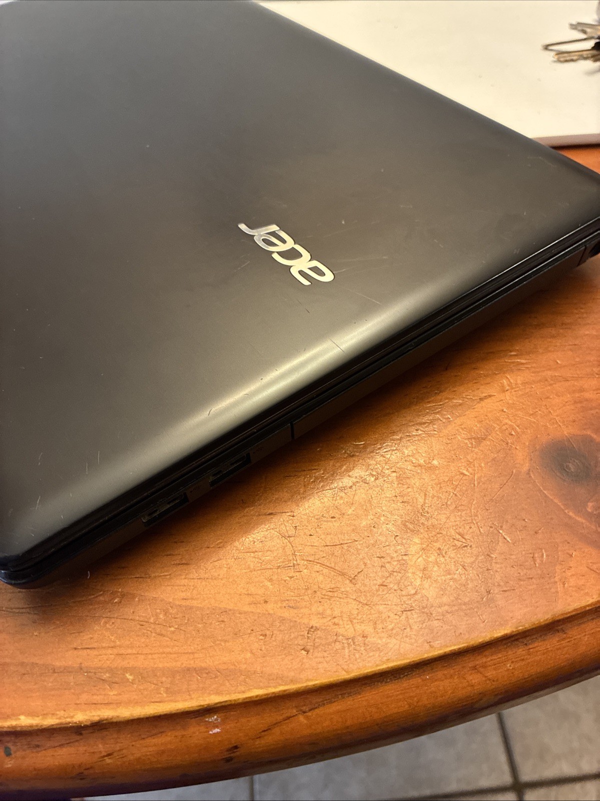 Acer Aspire E 15 Touch 15.6″ Intel Celeron For Parts/Repair No Charger No HDD
