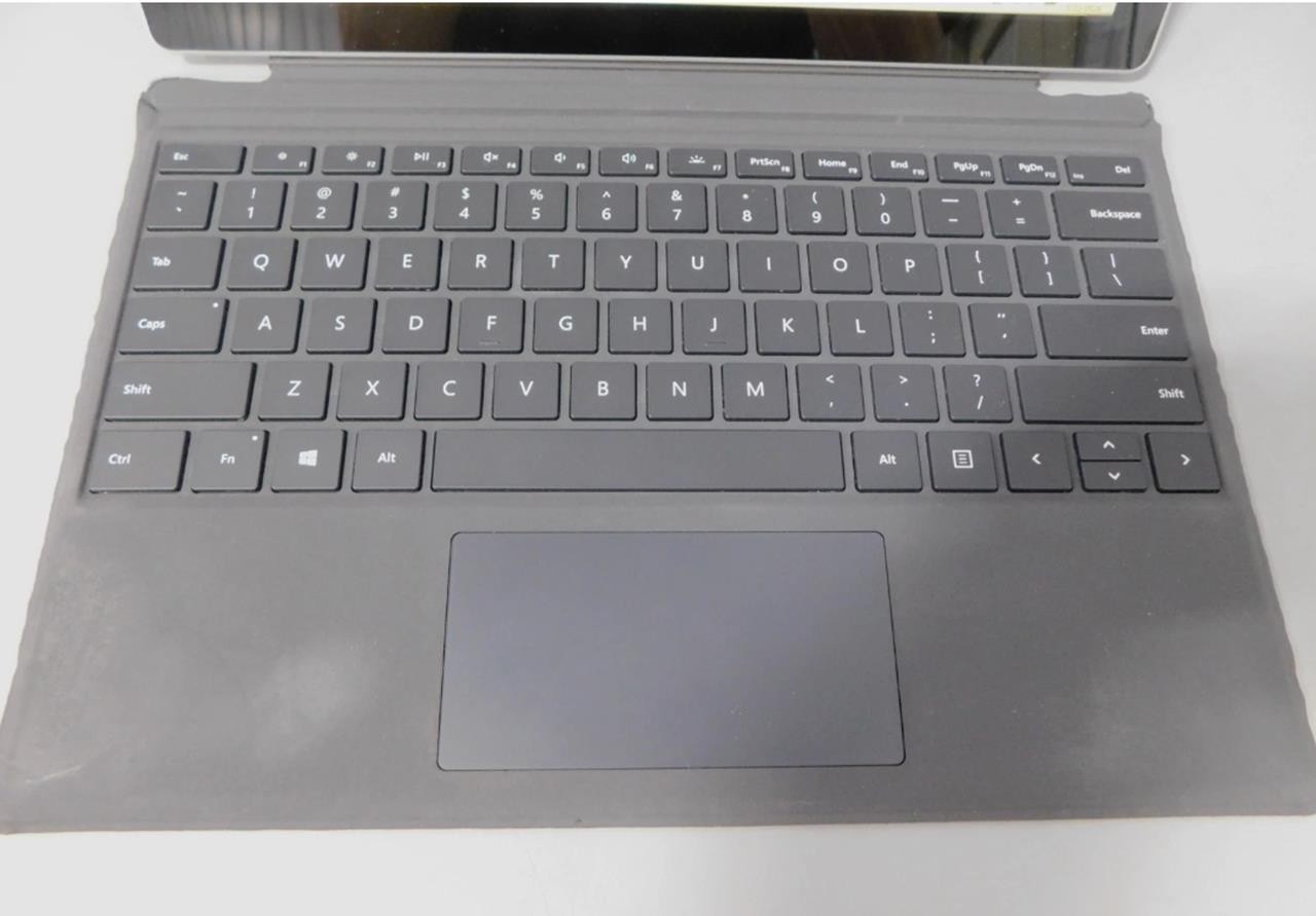 Microsoft Surface Pro 7 i7-1065G7 16GB 512GB Win 11 Pro (Slight Screen Issue)