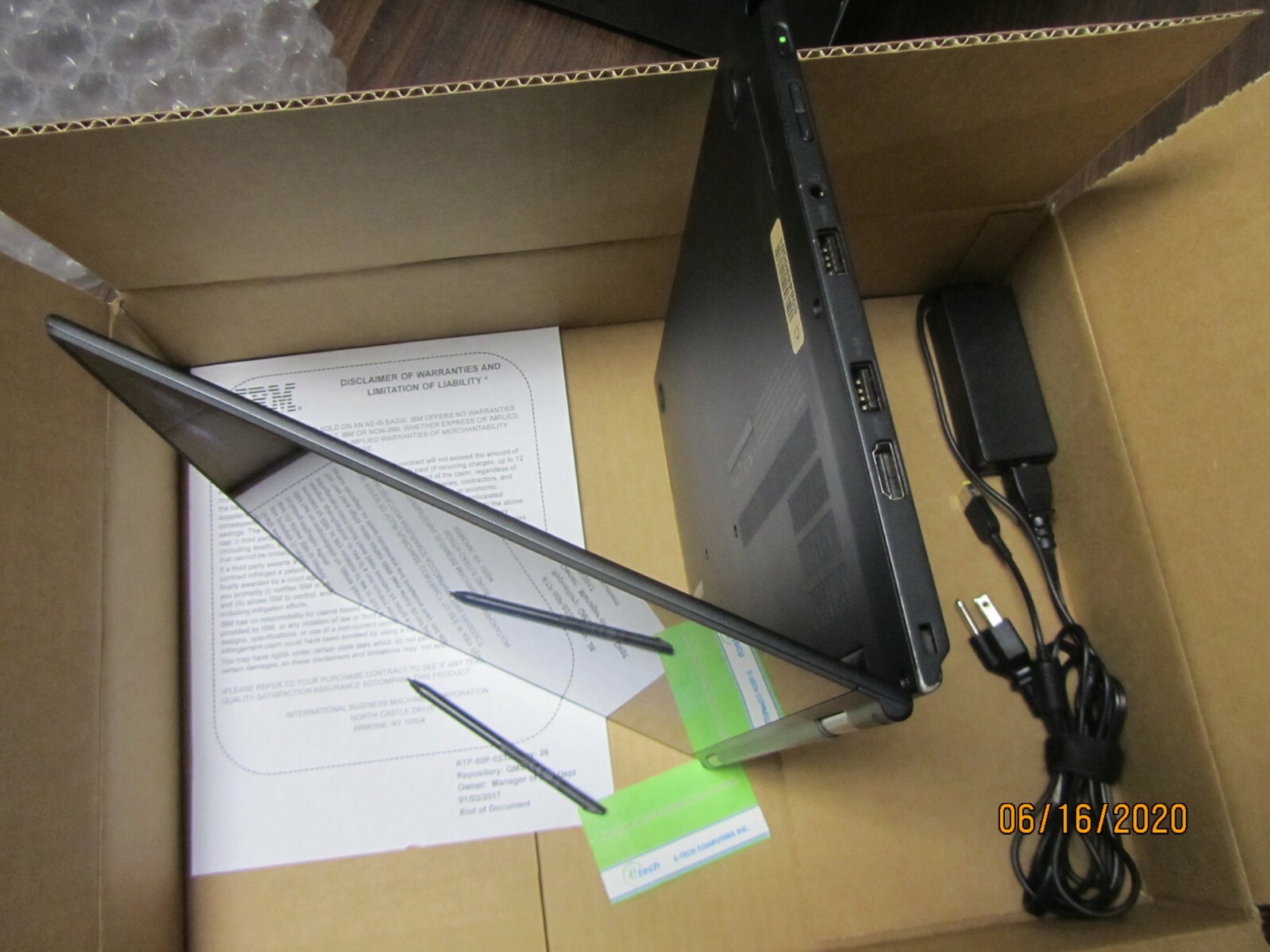 ThinkPad X1 Yoga i5-6300U 8GB RAM 512GB SSD, 14″ WQHD 2560×1440 Touch Screen PEN