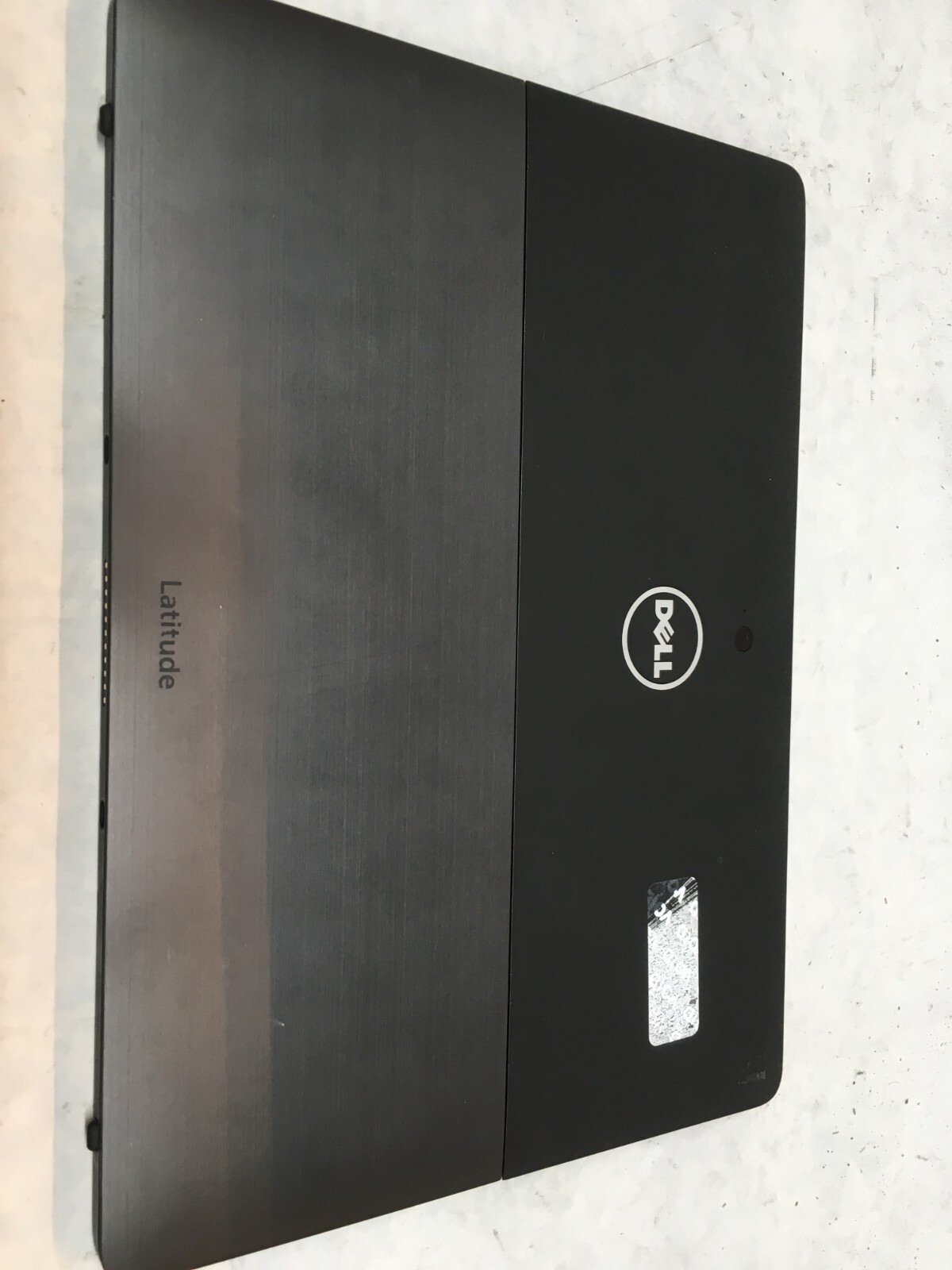 Dell Latitude 5285 Laptop 12.3″ Intel Core i3 Gen 7 READ DESCRIPTION -AA