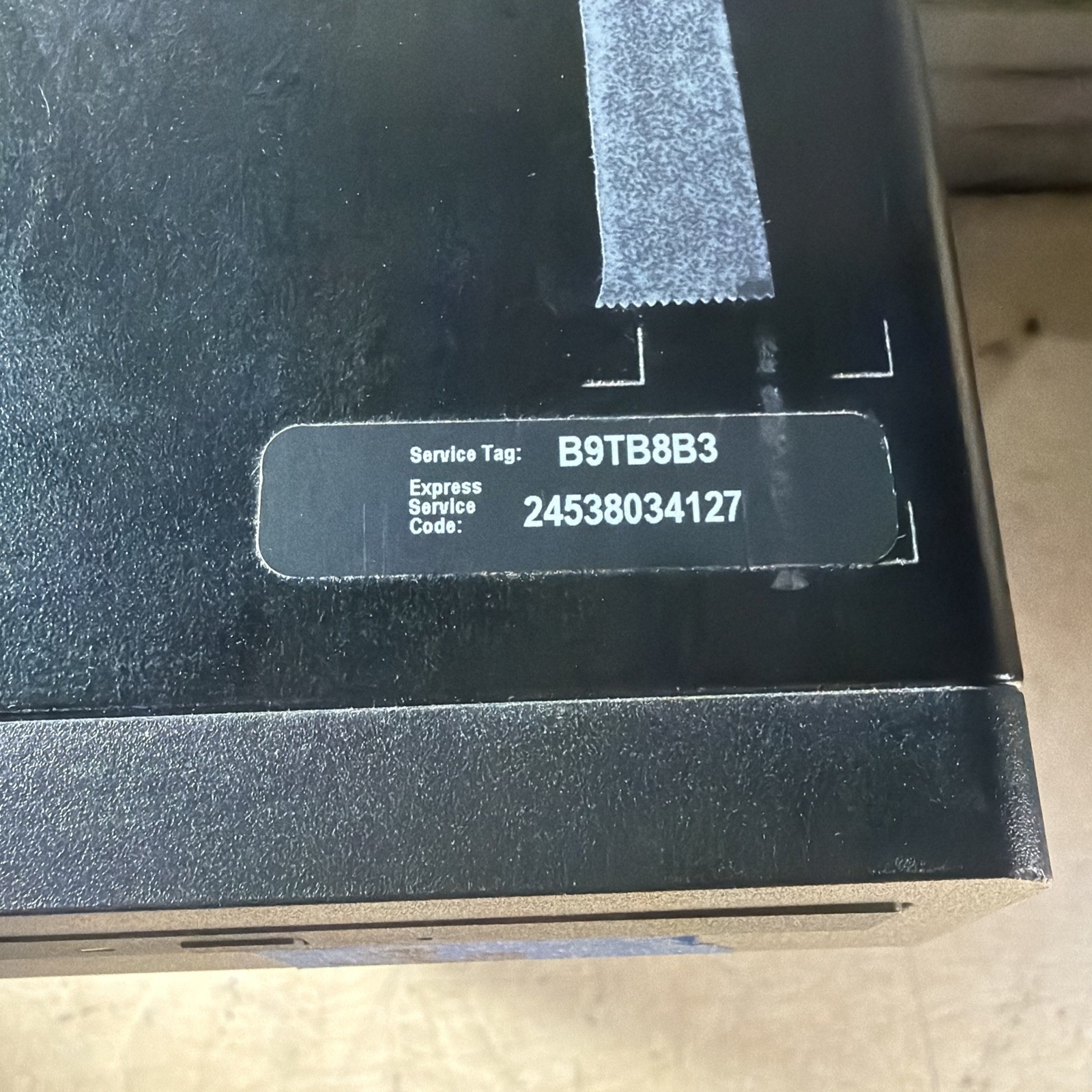 DELL VOSTRO 5880 INTEL CORE I5 10TH GEN 16GB RAM **NO HD/ NO CADDIE/ NO OS