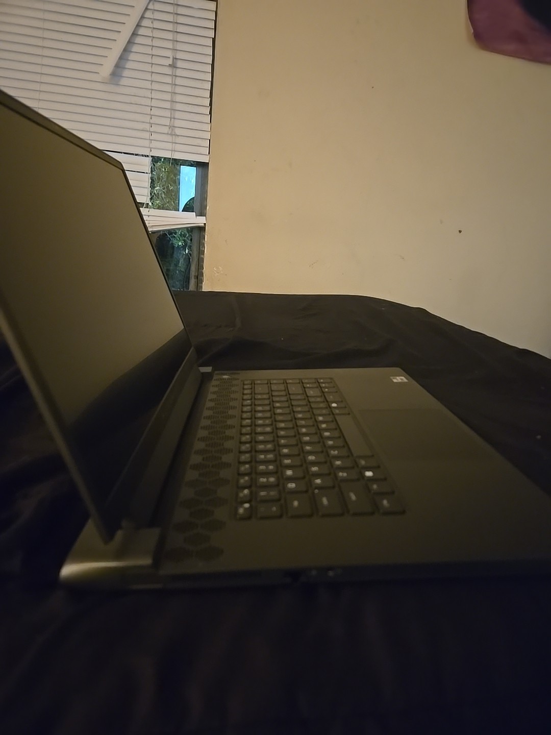 Alienware Custom M 17 R5 Ams Ryzen 9000 And Nvidia 3060