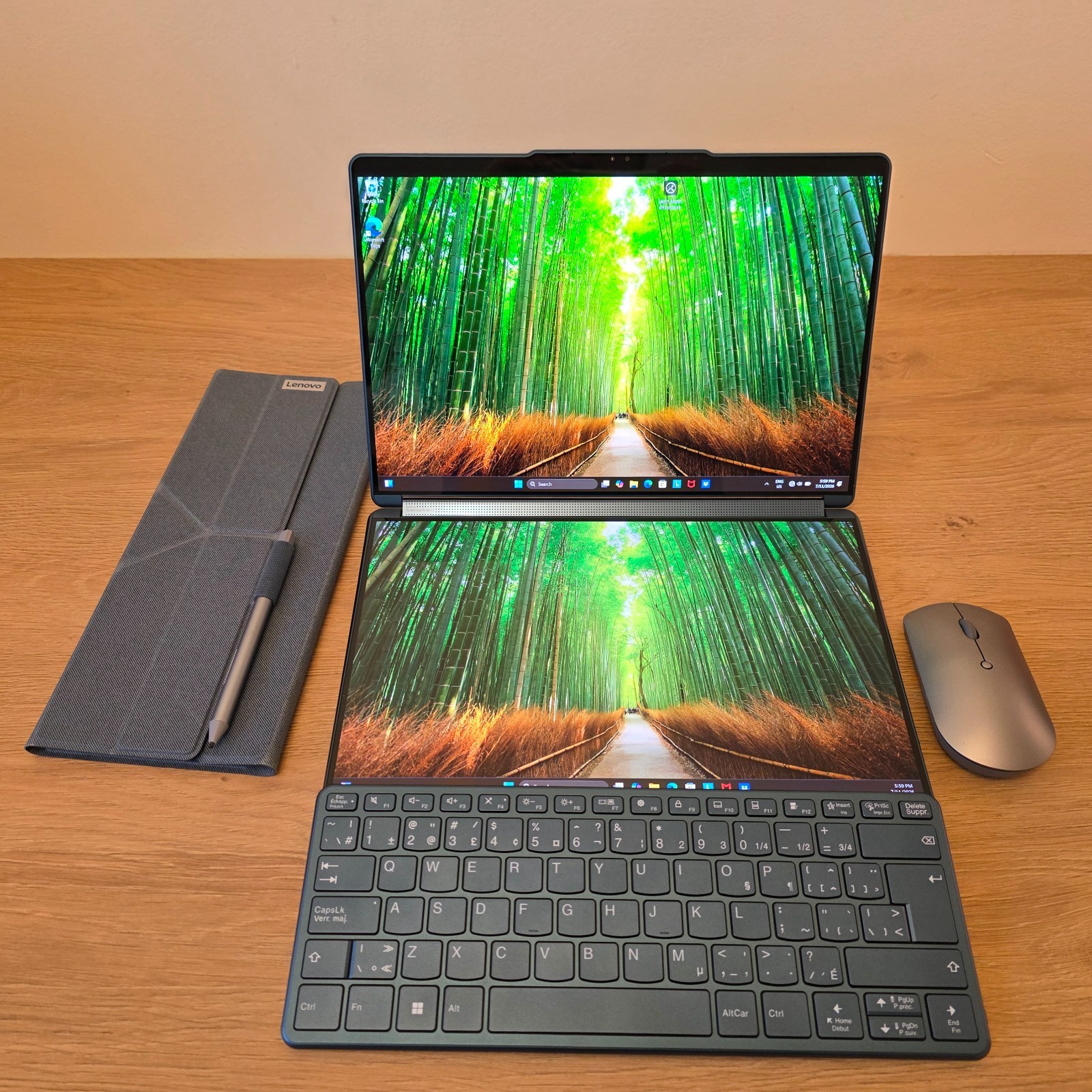 Lenovo Yoga Book 9i DUAL SCREEN OLED 13.3″ Touch 16GB 13th Gen Core i7-1355U