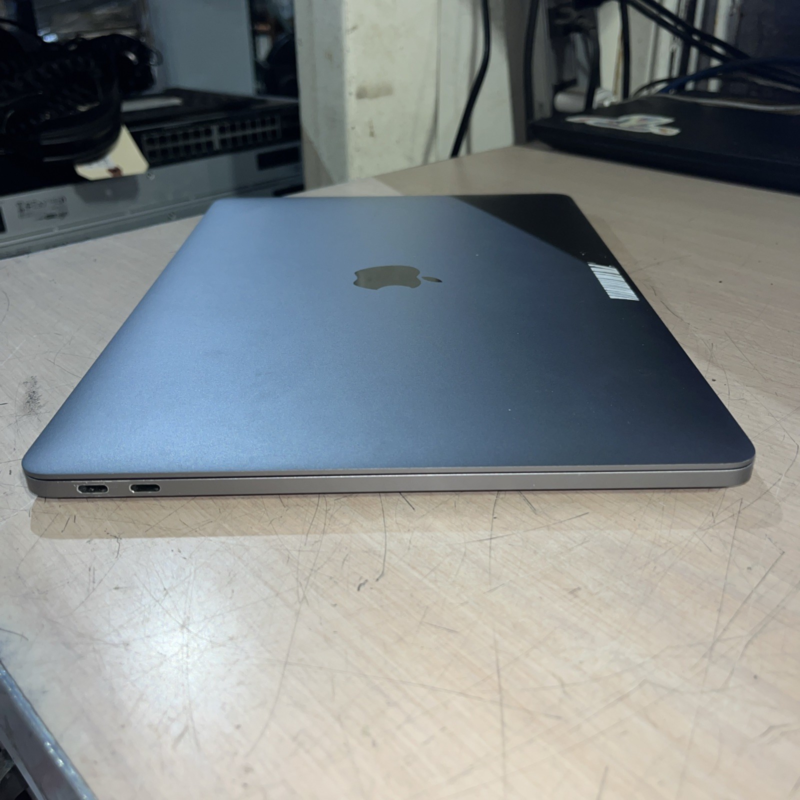 APPLE MACBOOK PRO 13″ MID-2017 CORE I5-7360U 2.3GHZ 8GB RAM NO SSD