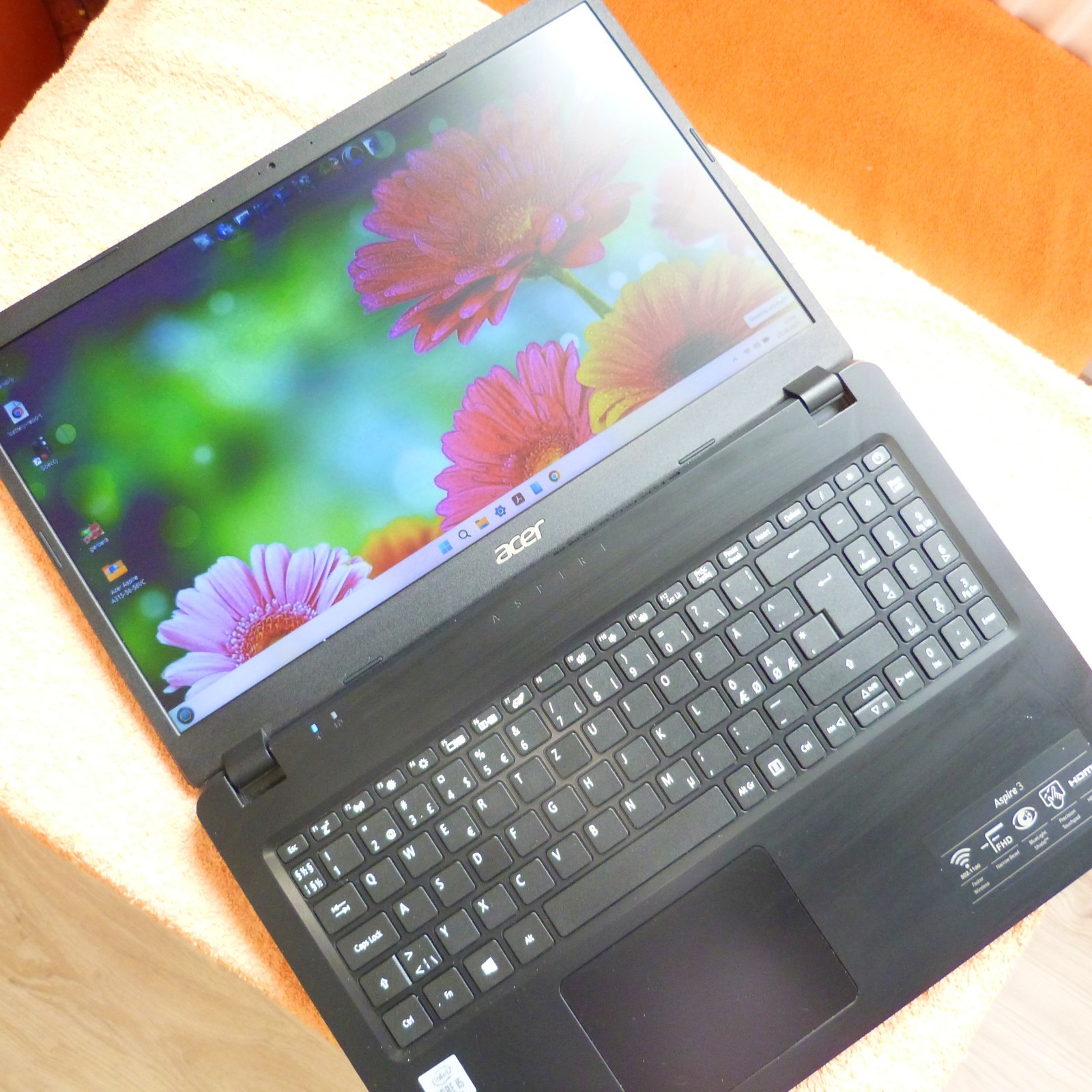 Acer A315 15″ FULLHD Ultrabook l 512GB SSD Windows 11 Pro l Core i5 10 Gen
