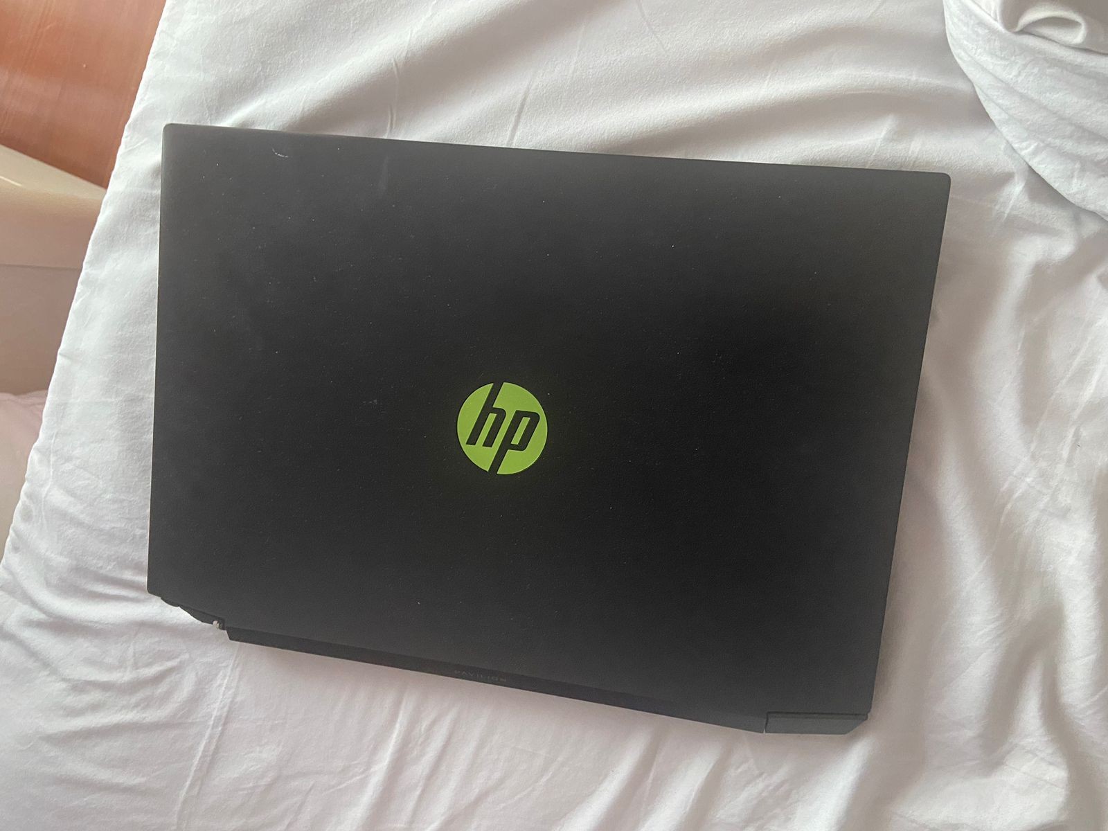 HP Pavilion 15-dk0056nr 15.6″ (512GB SSD, Intel Core i5-9300H, 2.4GHz, 8GB RAM,