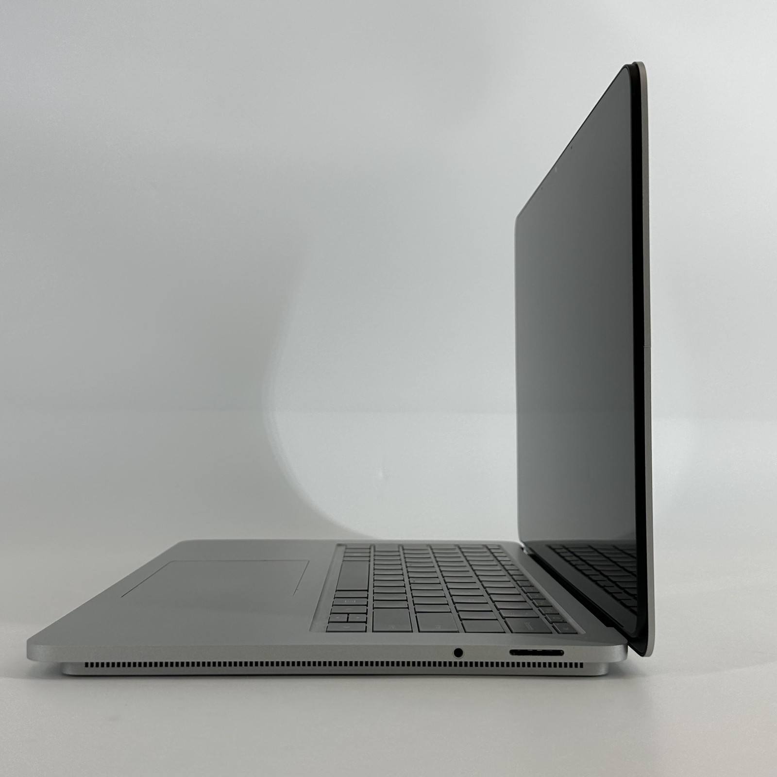 Microsoft Surface Laptop Studio 14.4 2K TOUCH i7-11370H 16GB 512GB RTX 3050 Ti