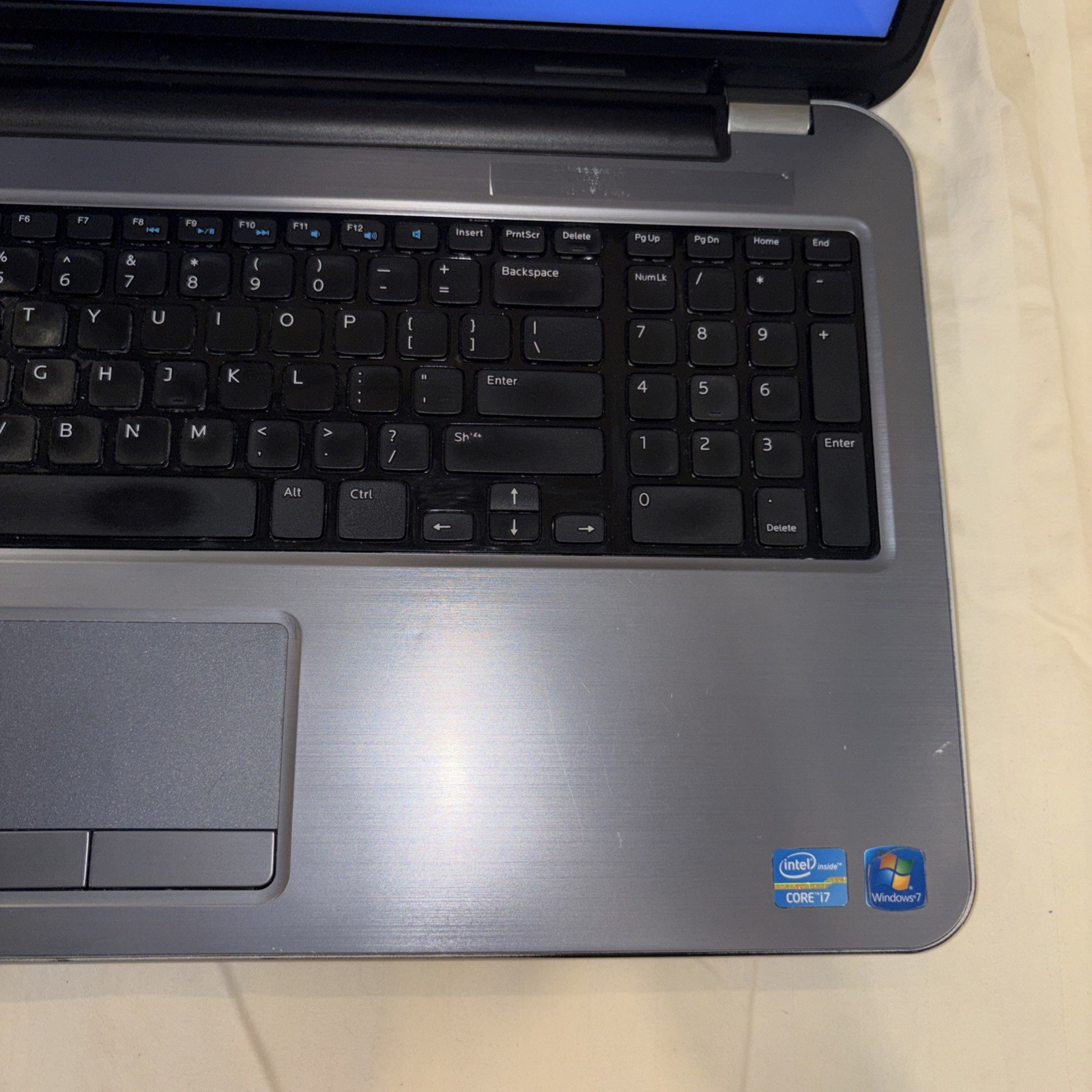 Dell Inspiron 5721 17.3″ Laptop Intel i7-3537U 8GB Ram NO HD/OS