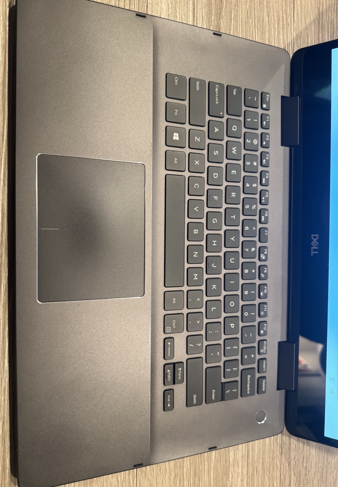 Dell Inspiron 15 7586 2-in-1 | i7-8565U 16GB RAM 512GB NVMe 4K UHD NVIDIA