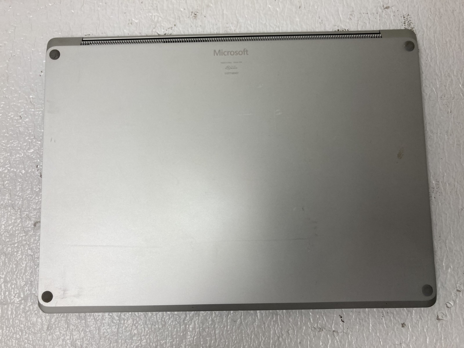Microsoft 1769 13.5″ i7-7660U 2.5GHz 16GB RAM 512GB SSD Win10Pro Parts *READ