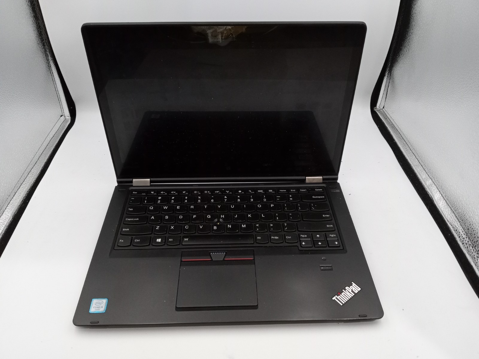 Lenovo ThinkPad Yoga 460 14″ 2in1 Intel i5-6200U 4GB RAM – CRACKED GLASS -RR