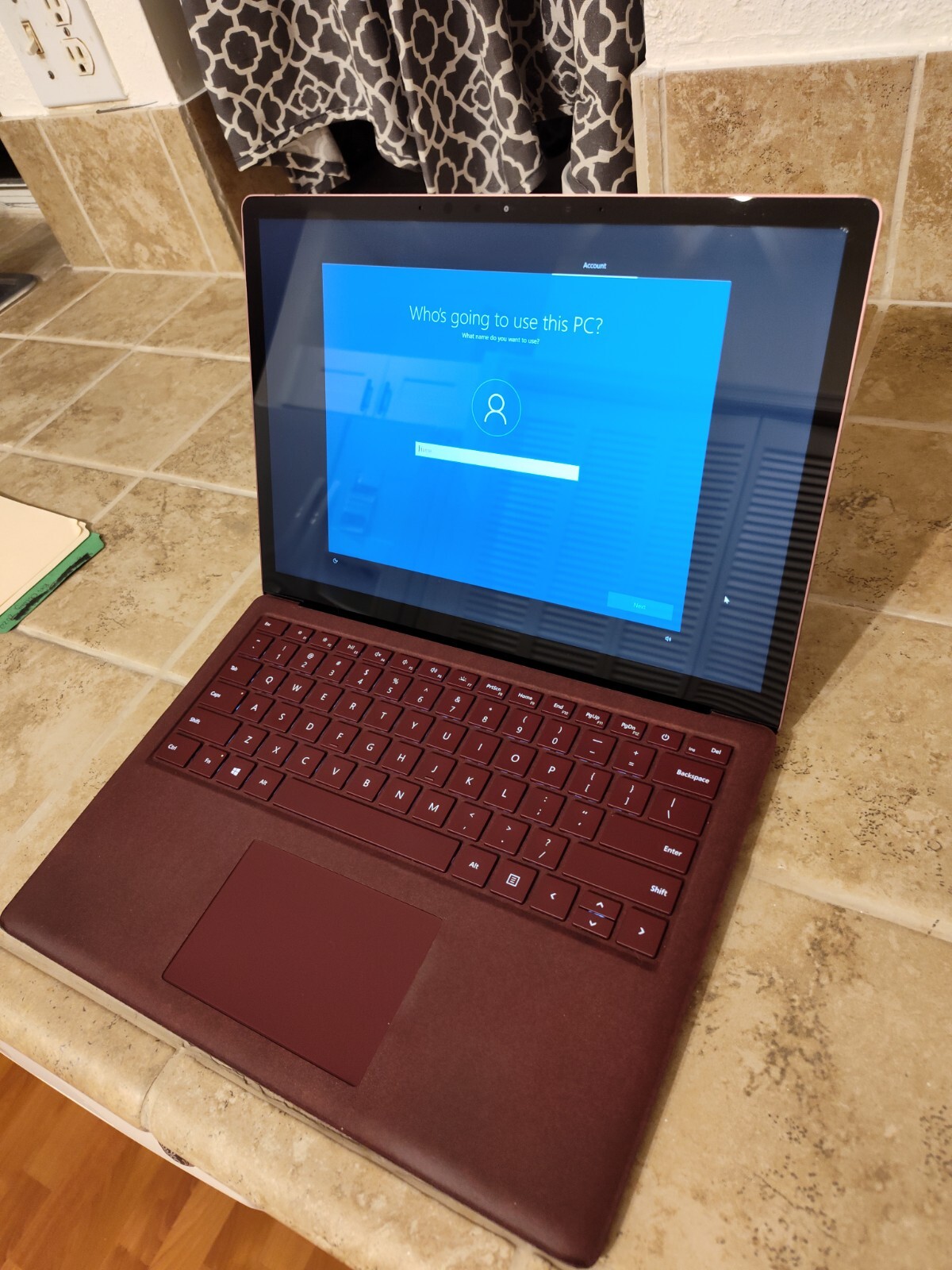 Microsoft Surface 13.5″ (Intel Core i5 7th Gen., 2.60GHz, 8GB RAM, 256GB SSD)…