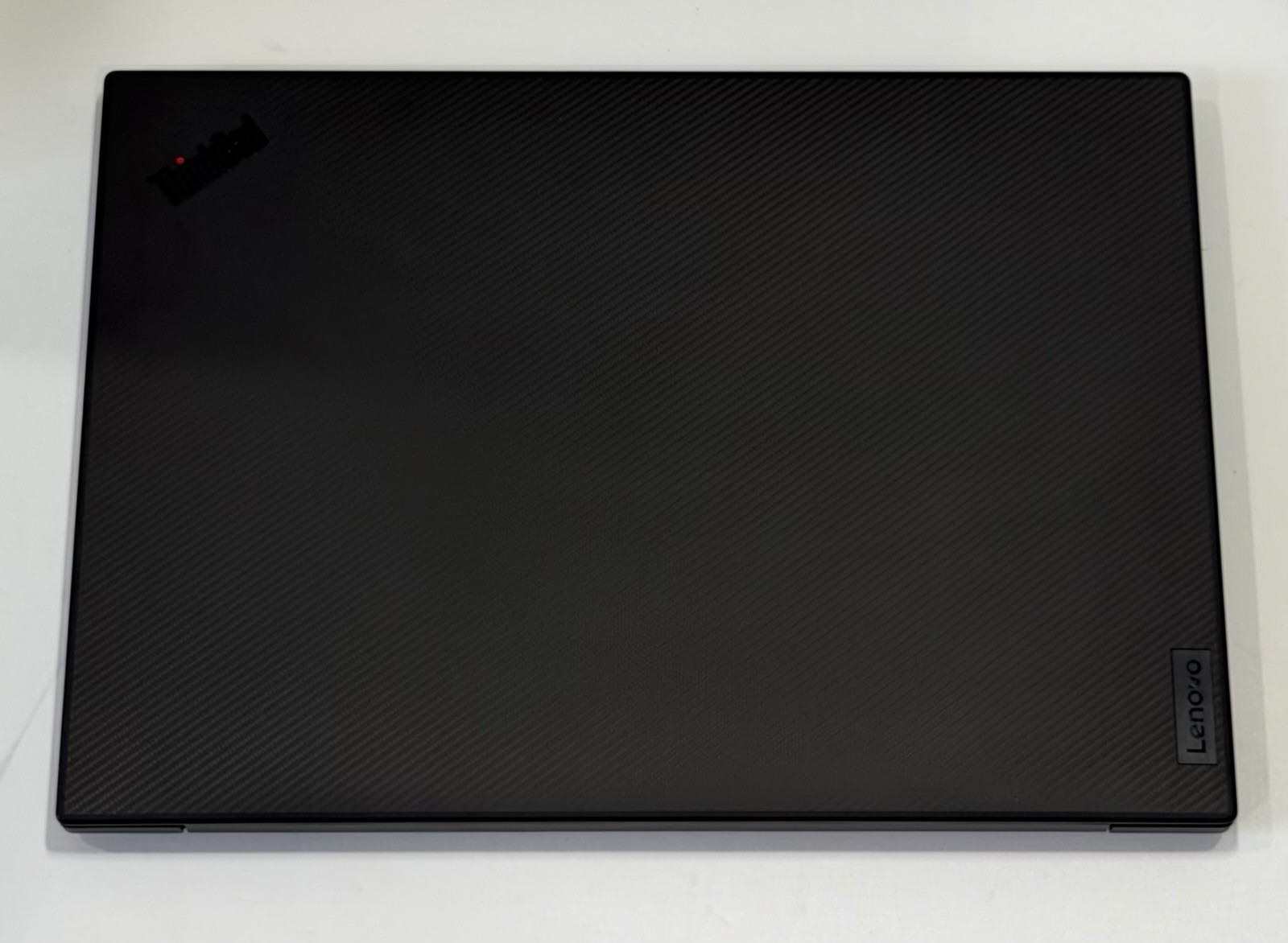 Lenovo ThinkPad P1 Gen 5 16 QHD+ IPS i7-12800H 32GB 1TB SSD RTX 3070 Ti Laptop