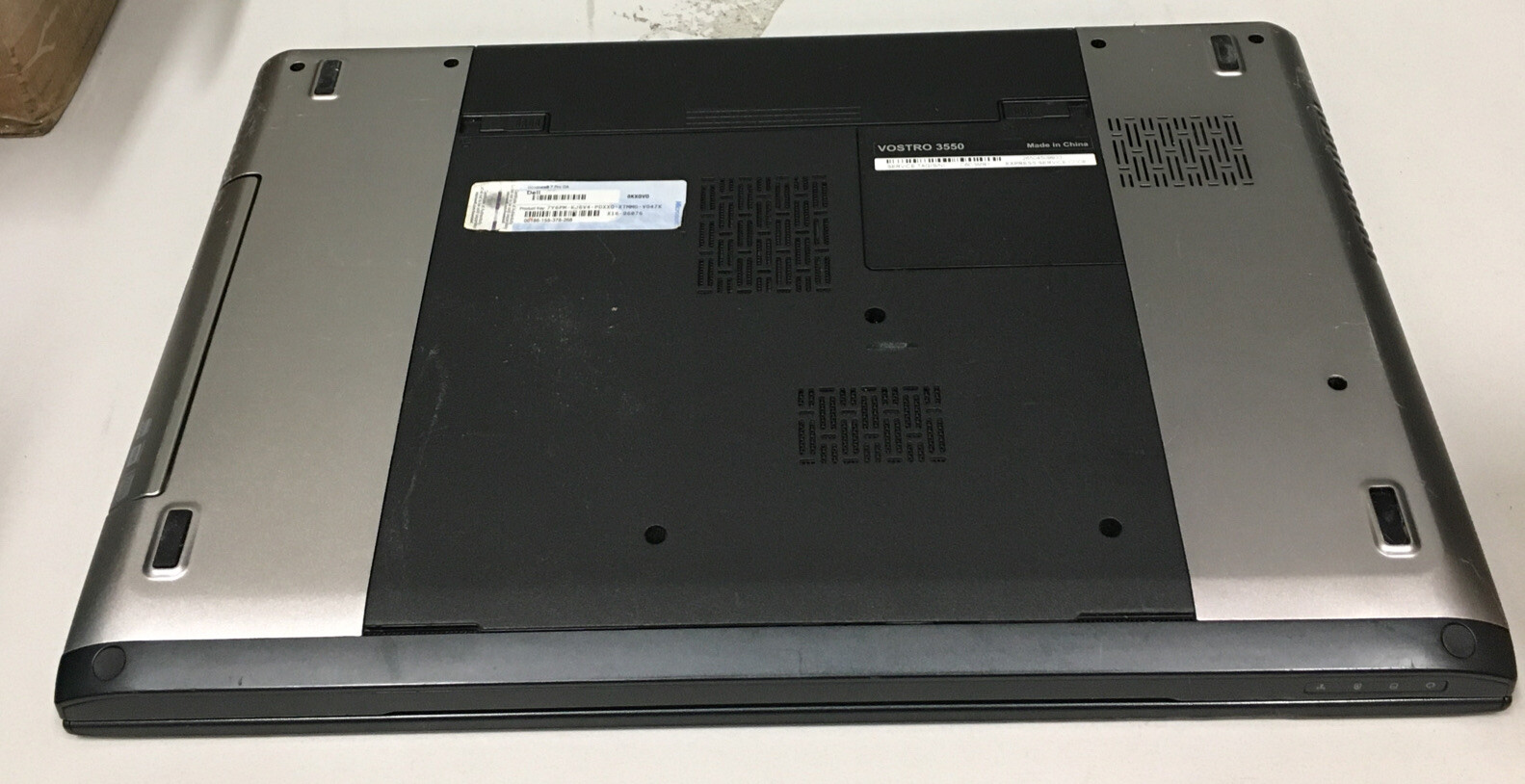 DELL VOSTRO 3550 Laptop w/ Intel Core i3-2350M 2.30 GHZ + 4GB | No HD/OS
