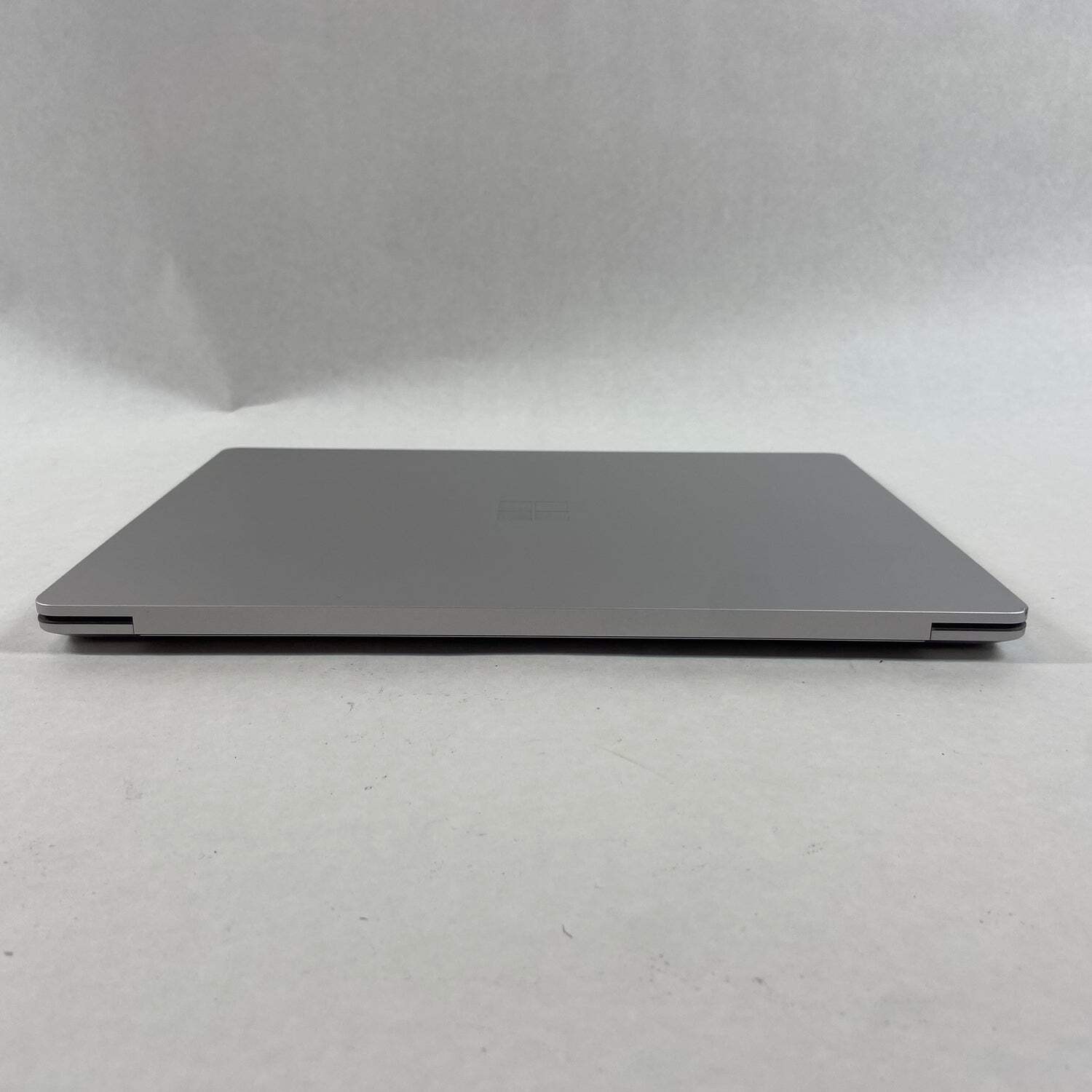 Microsoft Surface Laptop 4 1950 13.5″ i5-1135G7 2.4GHz 512GB SSD