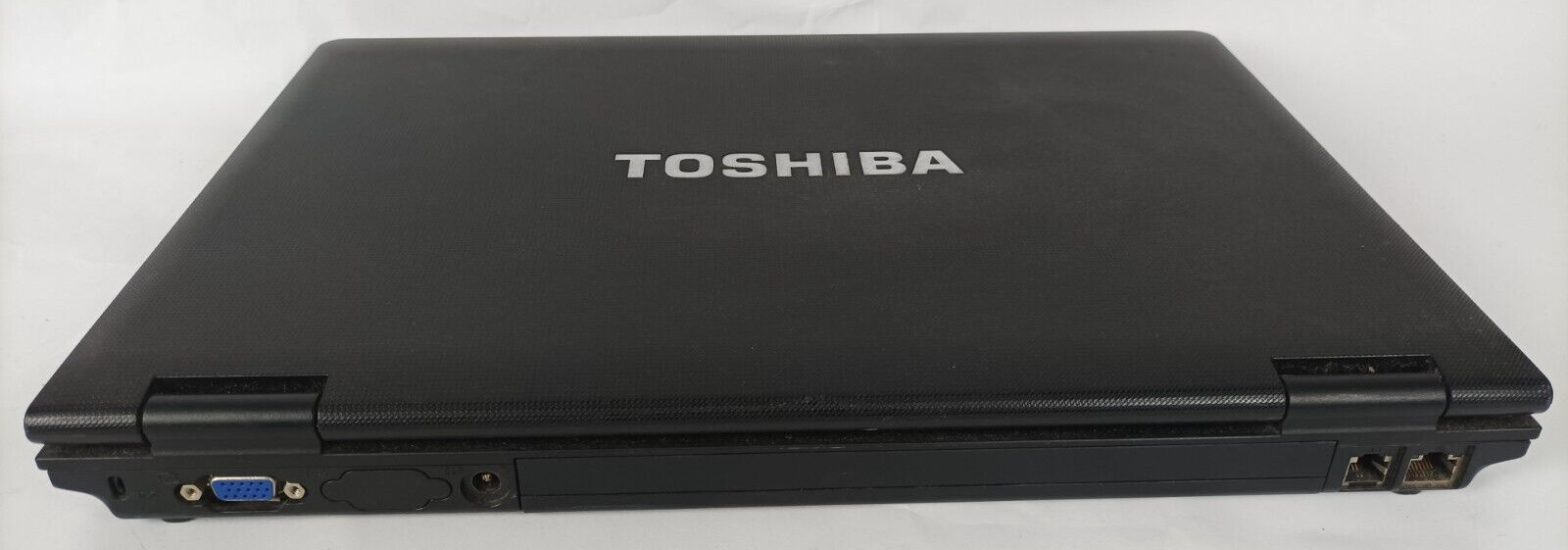 Toshiba S500 Notebook PC i3 M370 4gb DDR3 256gb SSD MiniDP Esata DVD Windows 10