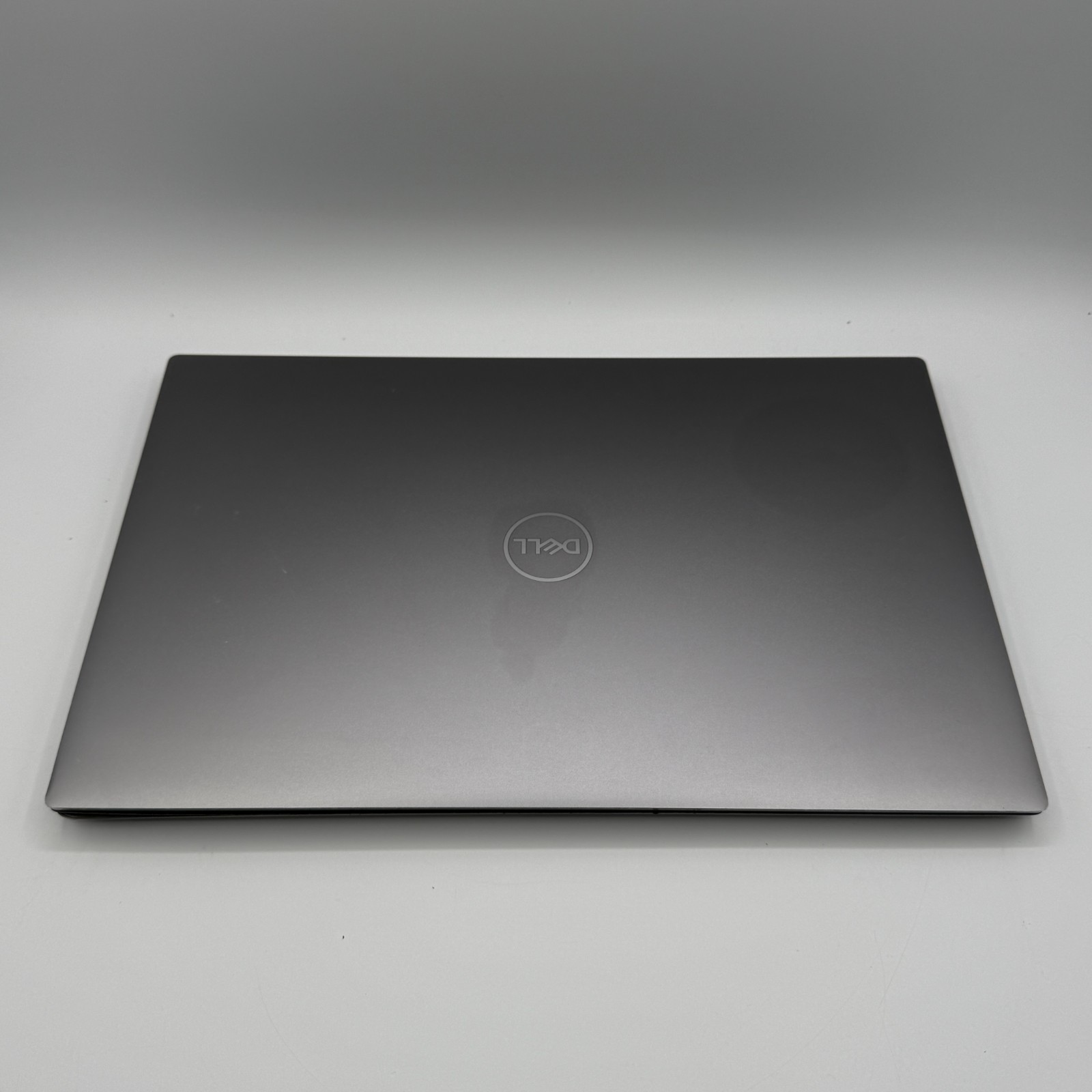 Dell Precision 5550 15 TOUCH i7-10875H 2.30 GHz 32GB 1TB Quadro T2000 Max-Q Good