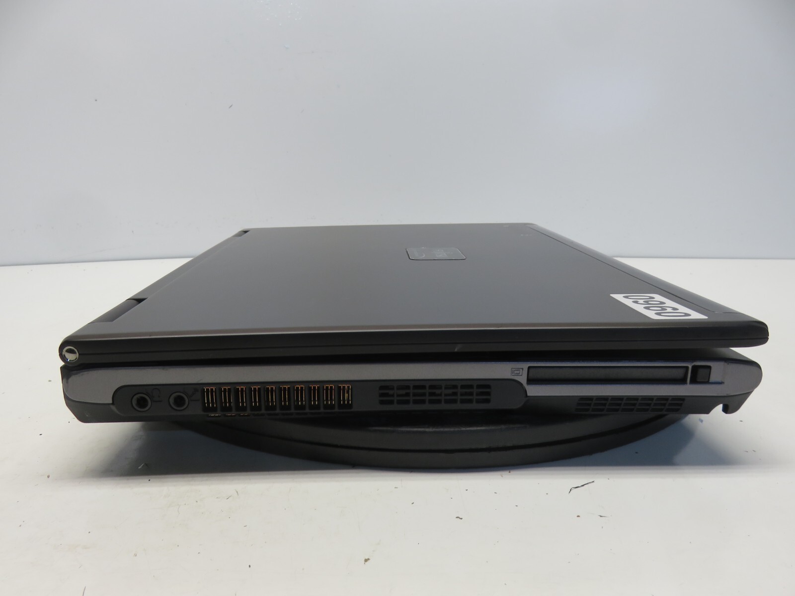 Fujitsu Lifebook AMD Turion 64 Mobile Technology MT-32 1.5GB NO HDD No Batt