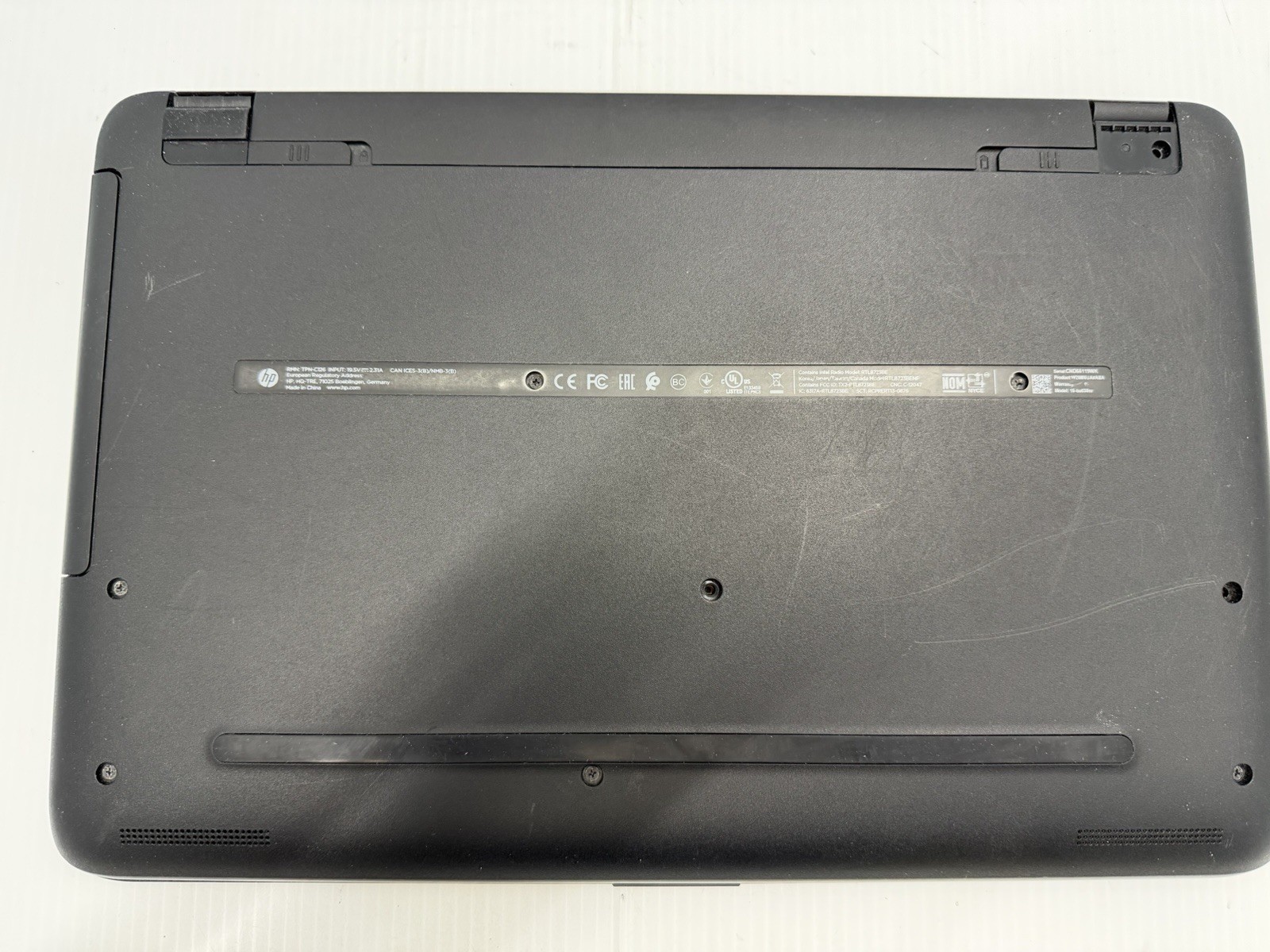 HP 15-BA030NR 932GB 6GB RAM 1007MB AMD Radeon R5 Graphics A8-7410 APU @ 2.20GHz