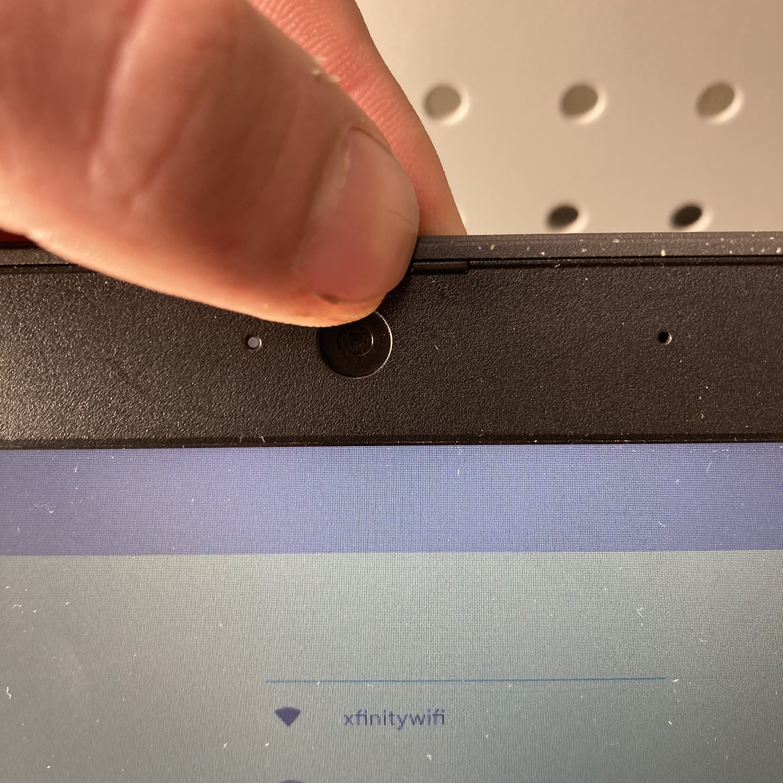 Lenovo 100e Chromebook Gen 3-AMD 3015ce-4GB Ram 32GB SSD Chrome OS