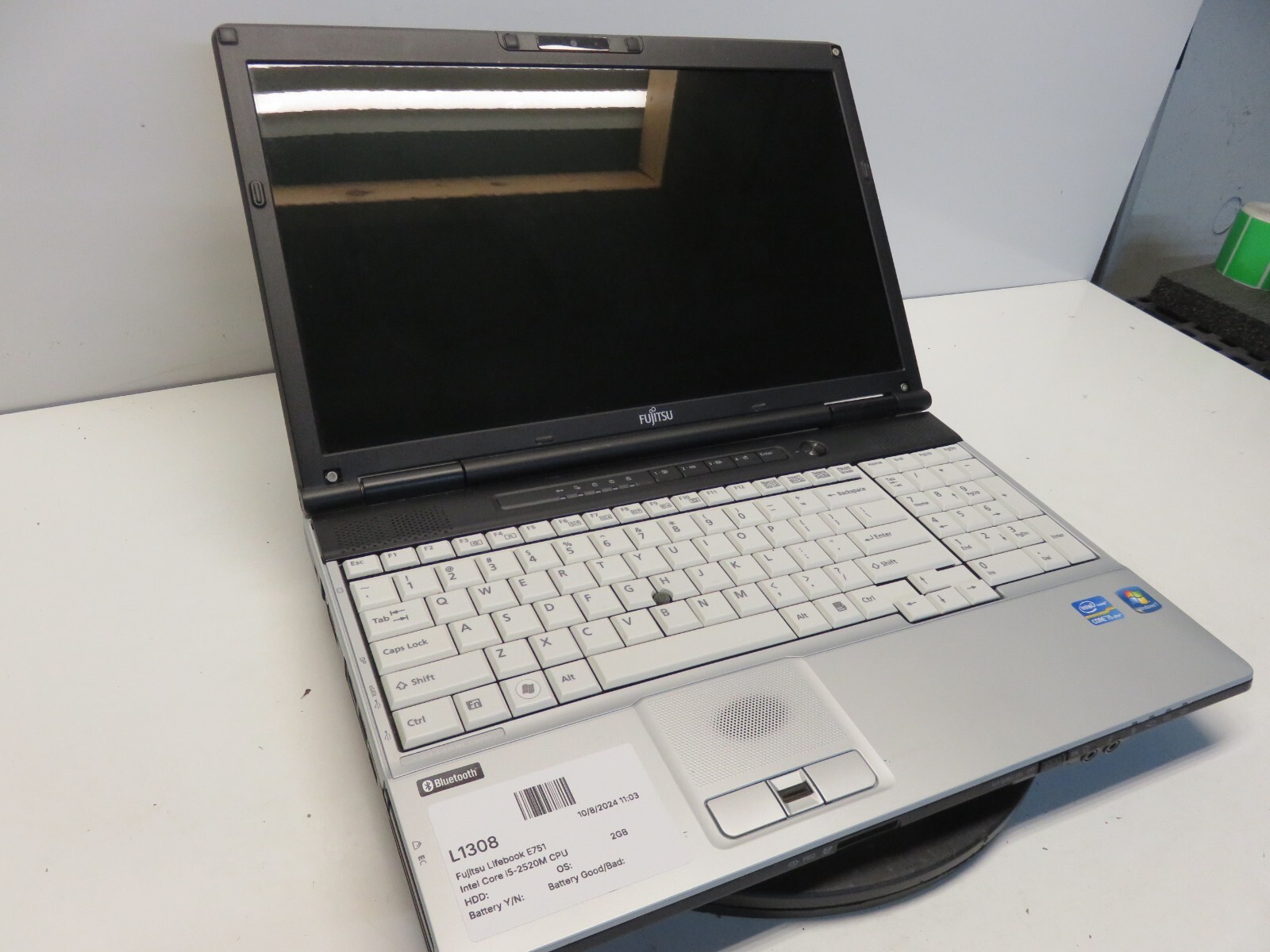 Fujitsu Lifebook E751 Intel Core i5-2520M CPU 2.50GHz 2GB NO HDD No Batt