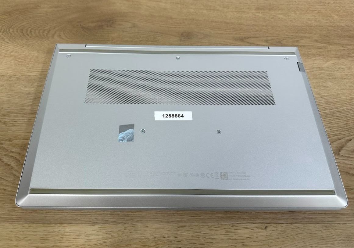 HP EliteBook 645 G10, Ryzen 7 Pro 7730U, 16GB DDR4, AMD Radeon, 512GB SSD, 2023