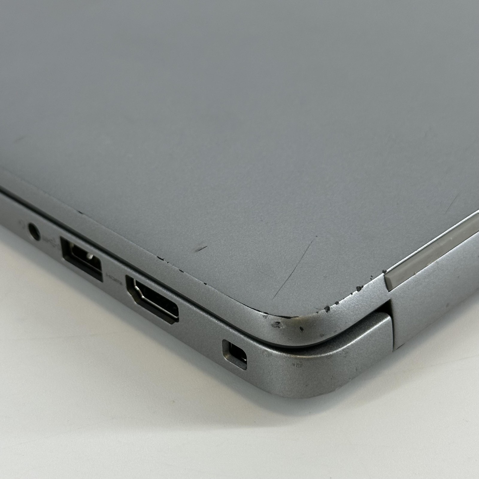 Dell Latitude 5450 14 Gray FHD 1.7 GHz Ultra 7 165U 16GB 512GB SSD Good