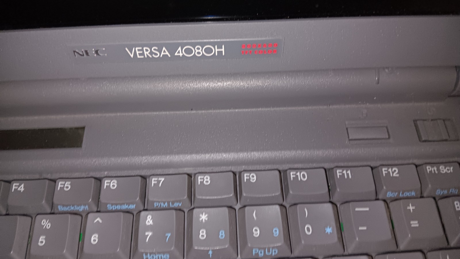 Vintage NEC Versa 4080H Laptop Intel Pentium 120 MHz 10.4″ TFT Color LCD Screen