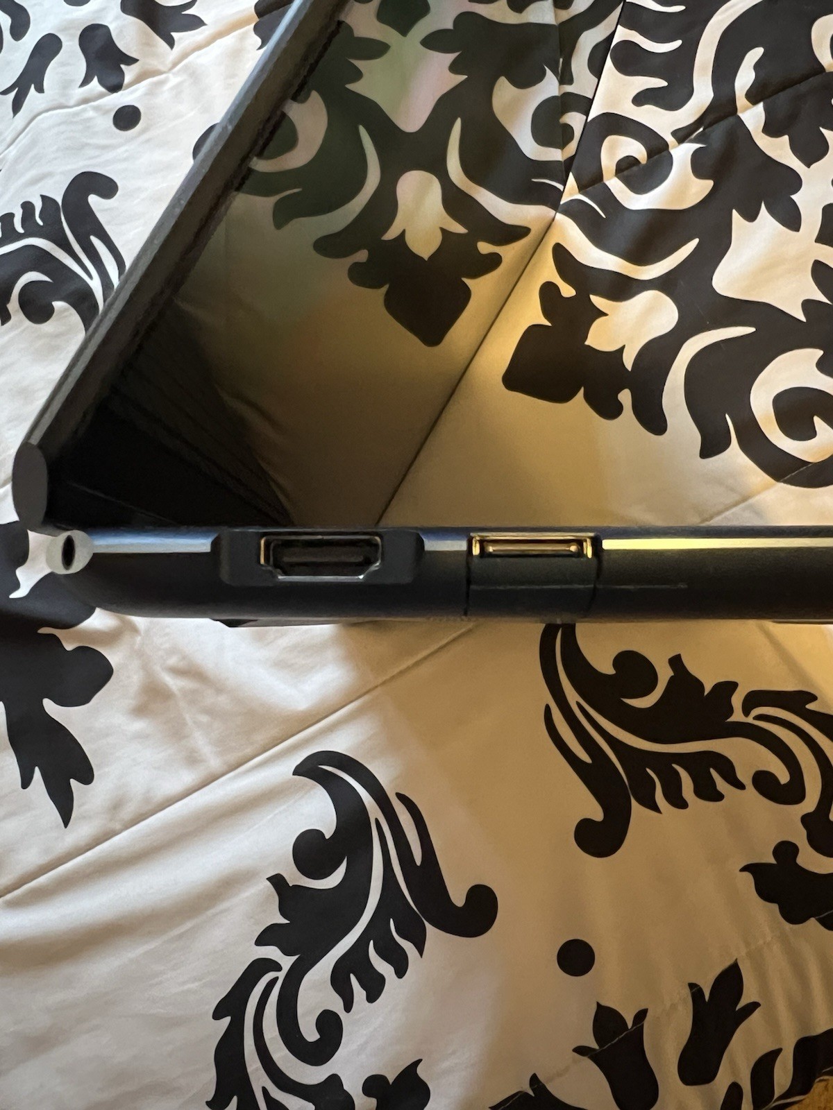 HP Spectre x360 16″ 2-in-1 Laptop Intel i7 16GB RAM 1.86TB SSD Touchscreen Pen