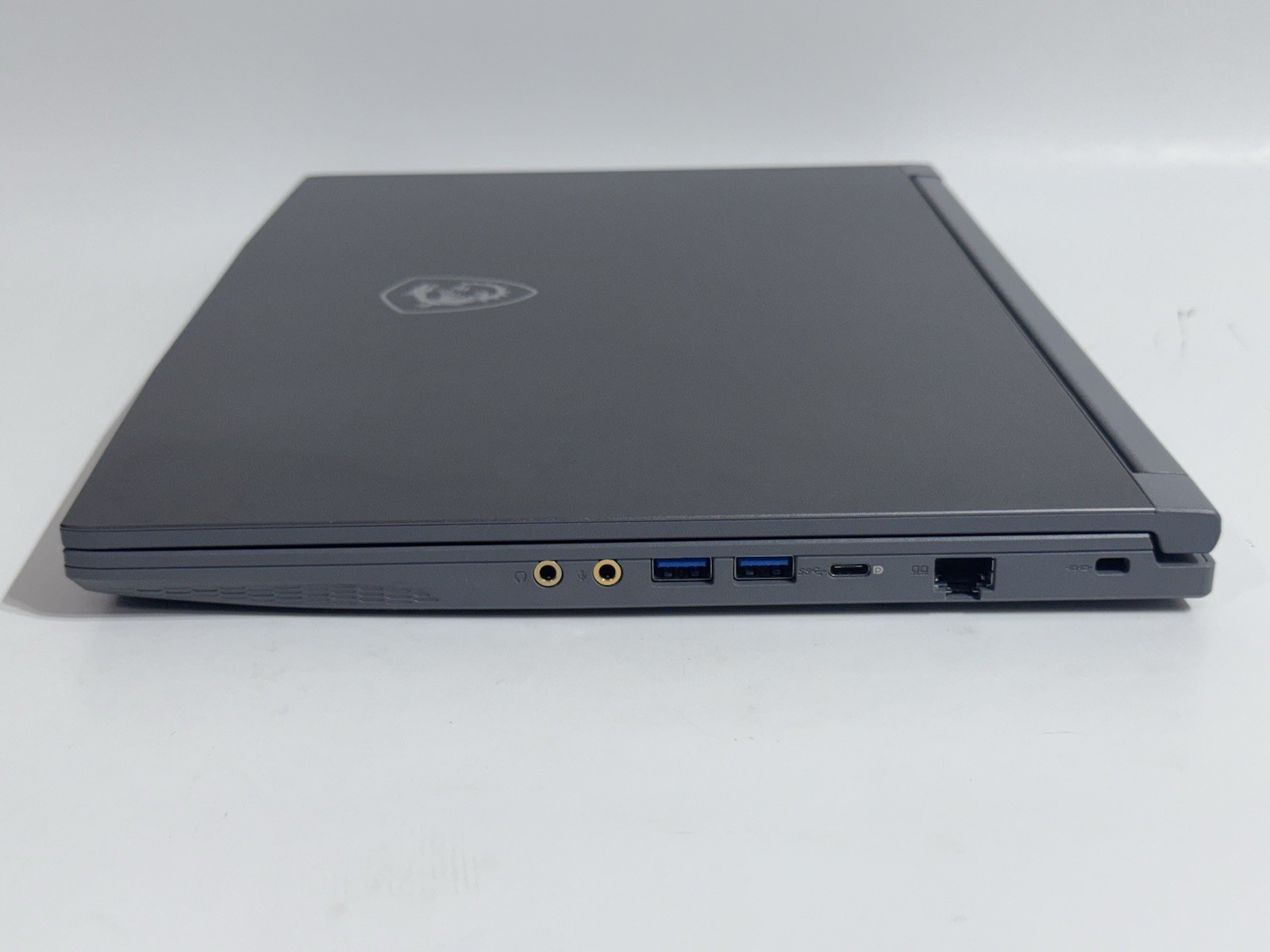MSI Thin 15 B13UC 15.6″ 144Hz i5-13420H 16GB RAM 512GB SSD GeForce RTX 3050