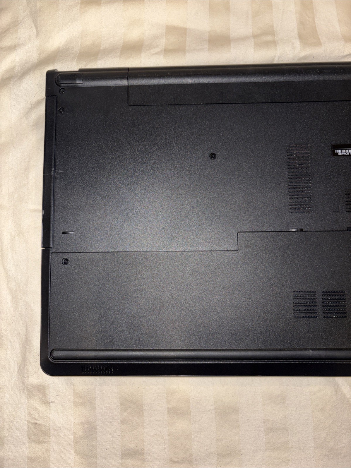 Dell Inspiron 5552 15.6″ Notebook – Pentium N3700 1.60 Ghz, 4 GB, 500 GB, Win 11